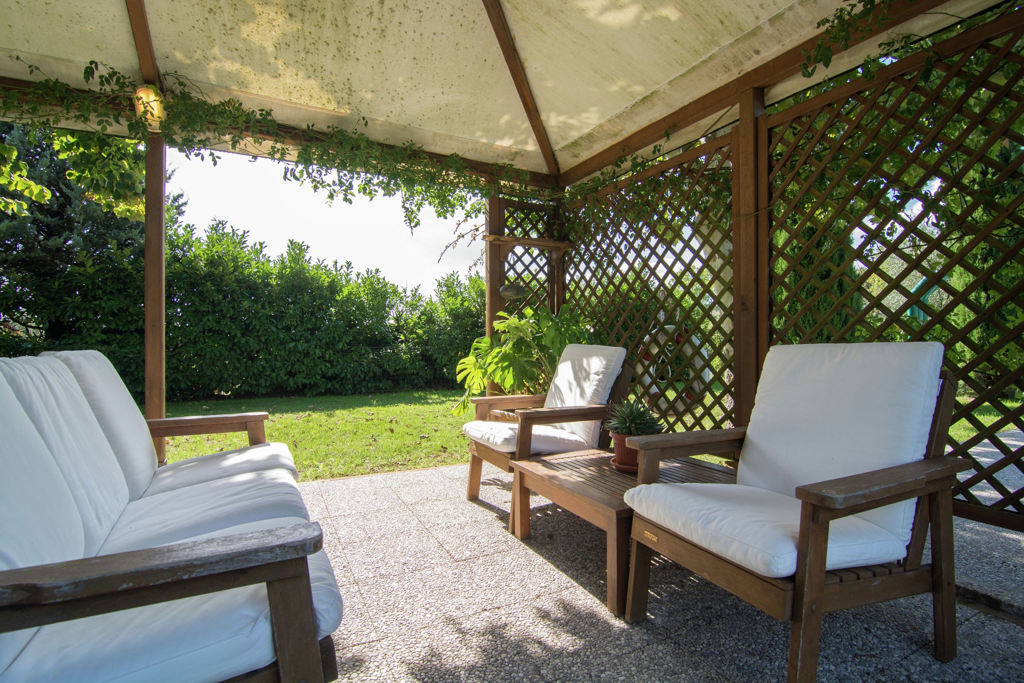 Luxurious, cozy apartment with pool near Cortona in Tuscany versatile
