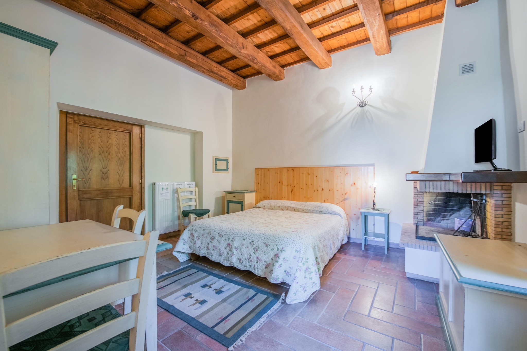 Holiday Home in Sellano with Pool & Views