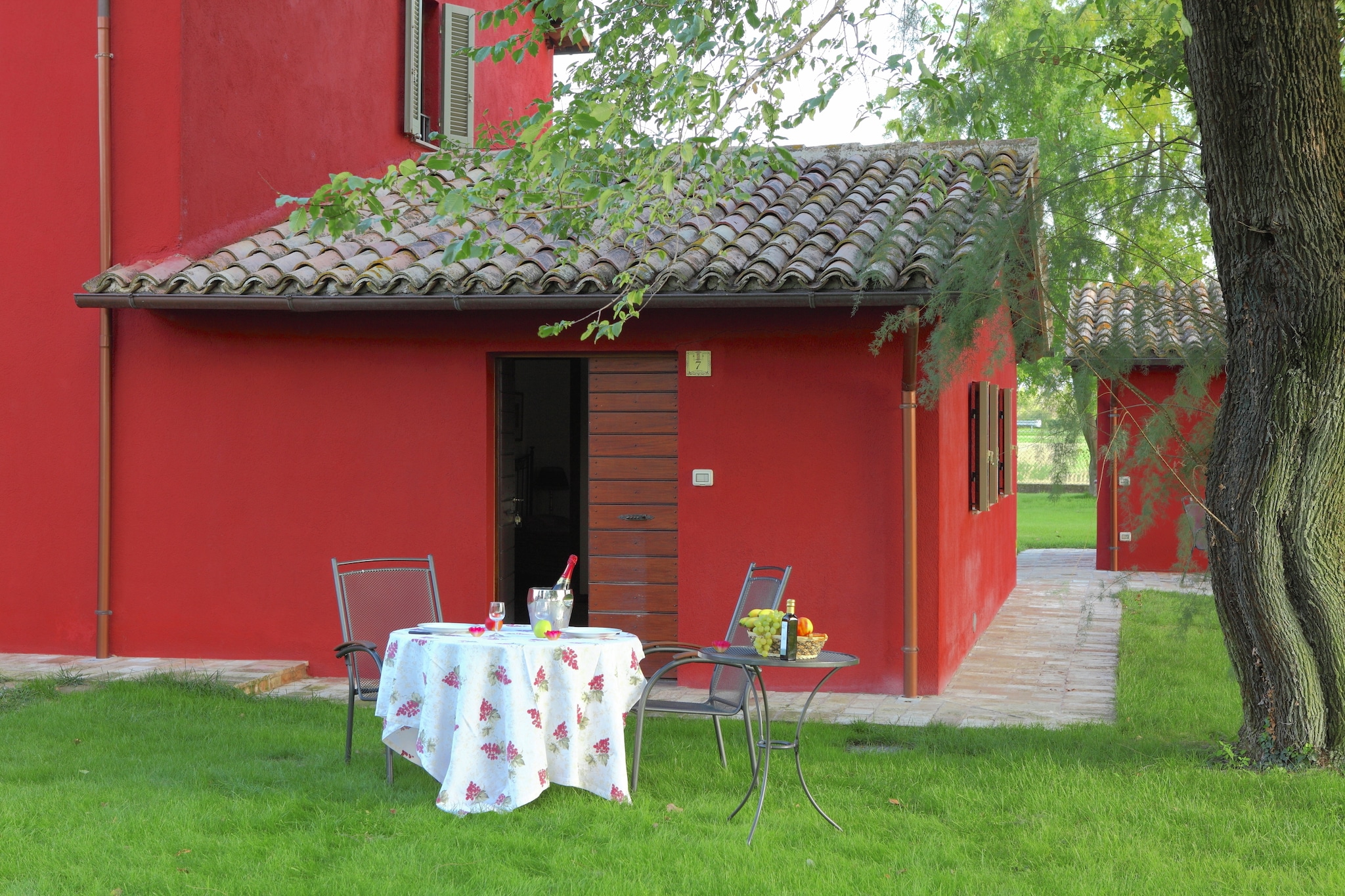 Acquatino Due-Terrasse/Balkon
