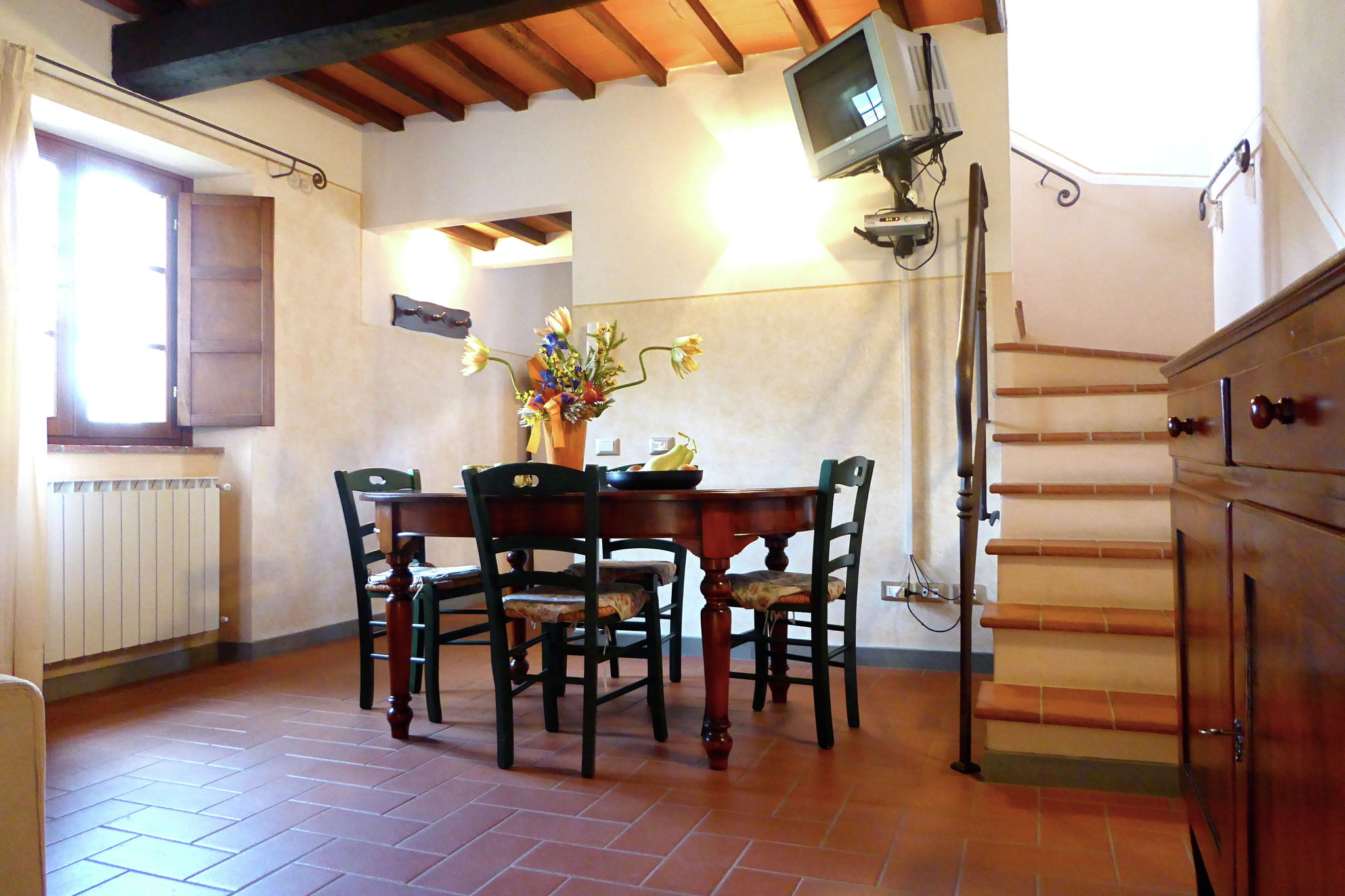 Attractive holiday home in Montecarelli with pool