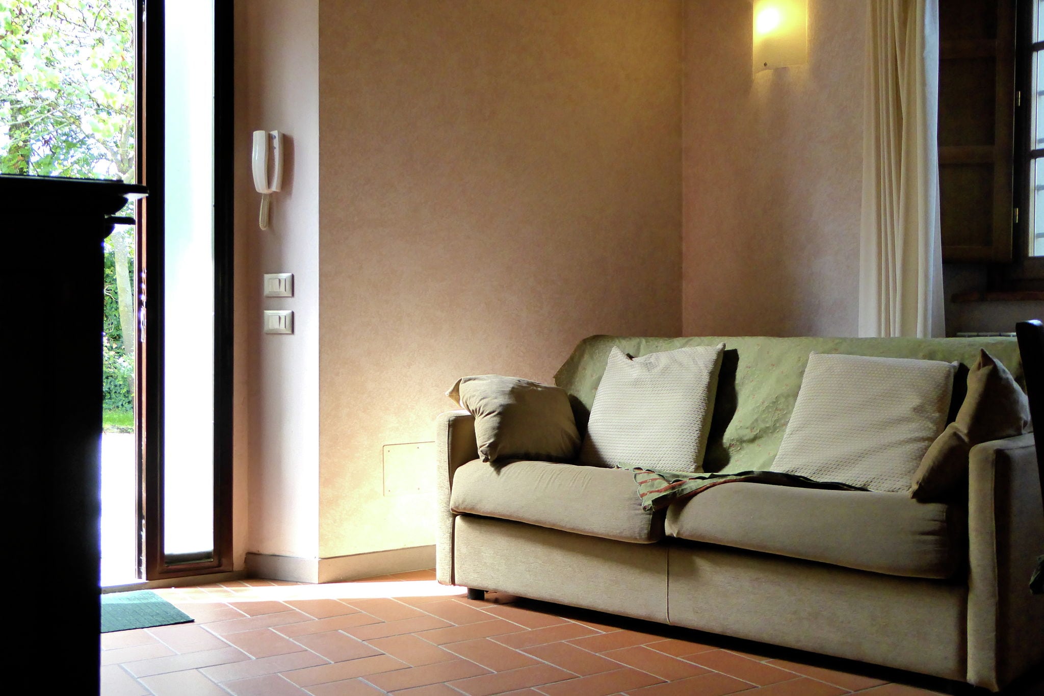 Aantrekkelijk appartement in Montecarelli met ideale ligging