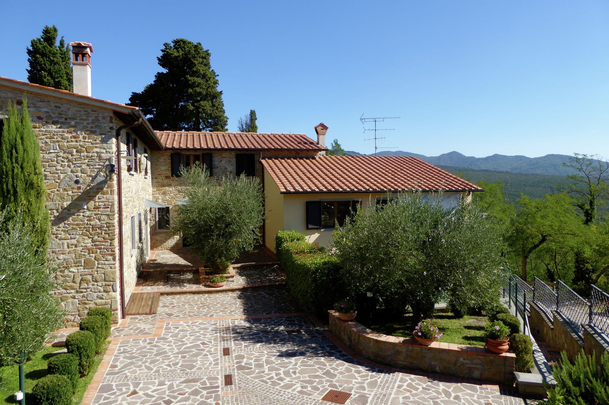 Mooi appartement met zwembad in de prachtige omgeving van Barberino di Mugello