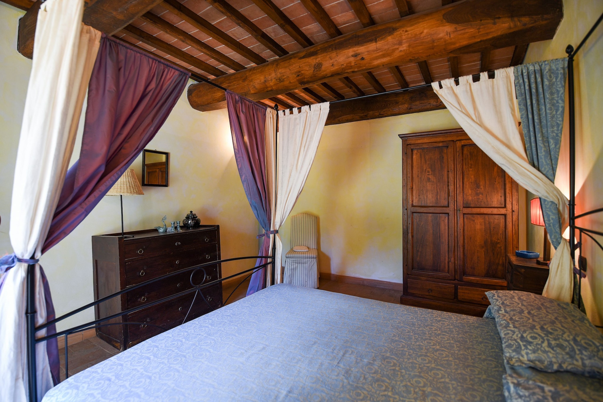 Bed Room