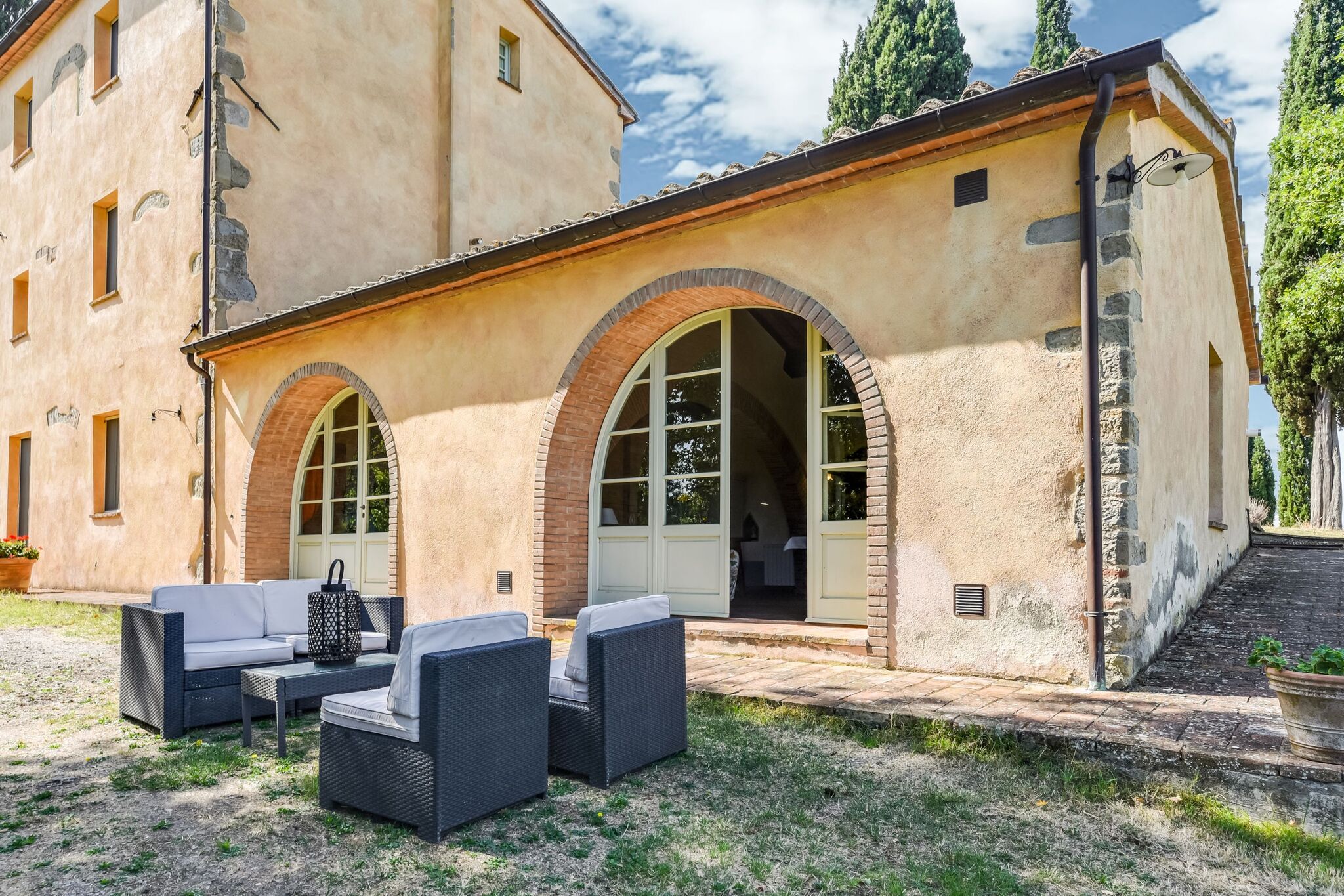 Traditional Holiday Home in Celle Sul Rigo with Pool