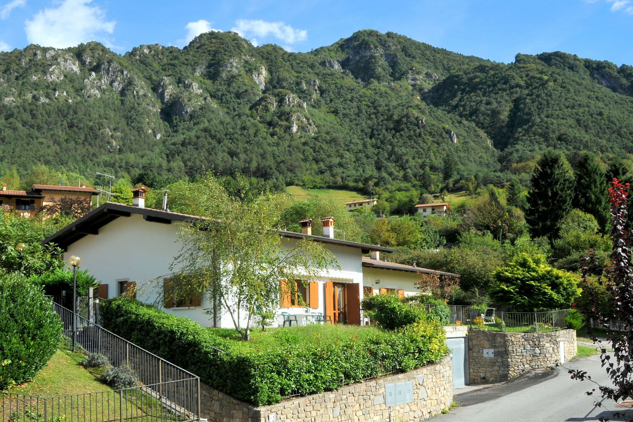 Gemütliches Ferienhaus in Idro Lombardei mit eigenem Garten