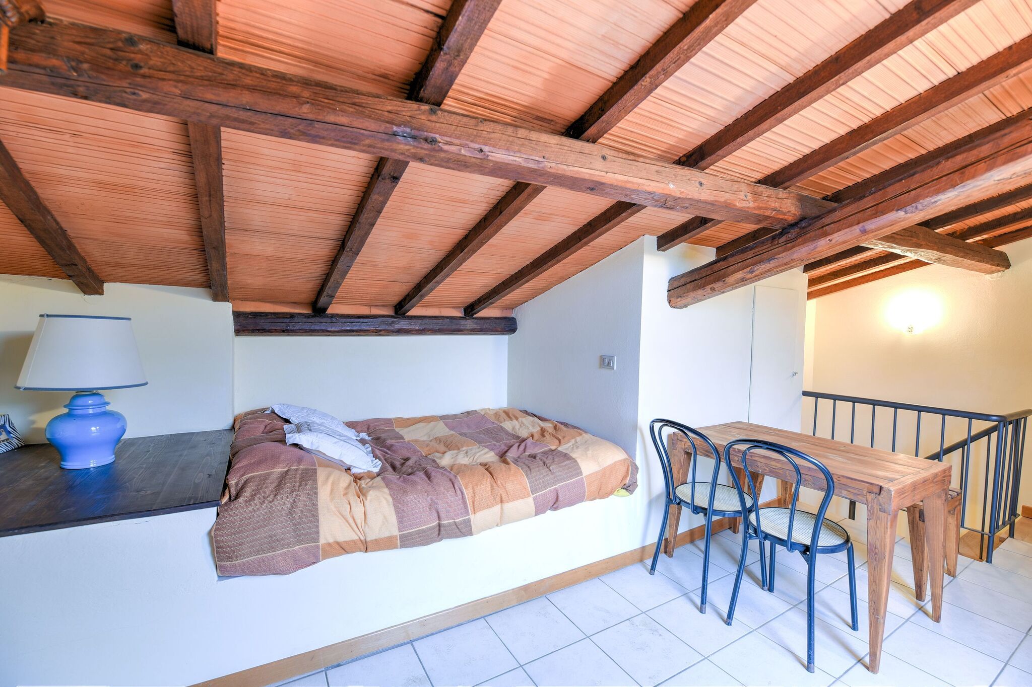 Comfortabel appartement in Lamporecchio met zwembad