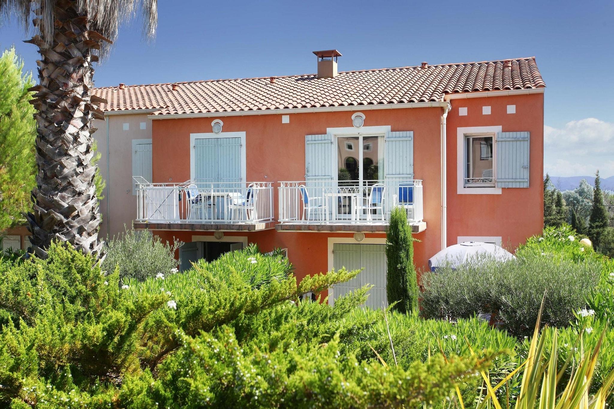 Colorful Comfort in the Heart of Saint-Aygulf
Step into the vibrant and fresh atmosphere of Résidence Saint-Aygulf, where comfort meets style. Choose from cozy apartments designed for 2 to 9 guests, featuring fully equipped open kitchens, inviting living spaces with satellite TV, and balconies or terraces with garden furniture to soak up the Mediterranean sunshine. Whether you opt for a snug 2-5 person apartment or a larger unit with three bedrooms and a bunk bed, you’ll find the perfect space for your family or group getaway.
Discover the Allure of Provence-Côte d’Azur
Nestled in a prime location, this residence offers easy access to Saint-Aygulf’s sandy beaches, coastal trails, and vibrant local markets. Spend your days swimming in the shared pool or exploring picturesque eucalyptus groves nearby. Savor delicious seafood and regional Provençal dishes at the nearby restaurants, where fresh ingredients and lively ambiance bring the flavors of the South of France to life.
A Pet-Friendly Retreat with Endless Adventures
Bring your pets along to enjoy this welcoming destination! The area boasts numerous dog-friendly beaches and scenic hiking trails where your furry friends can roam and explore freely. Many nearby cafés and outdoor terraces gladly welcome pets, ensuring your companions feel at home too. At Résidence Saint-Aygulf, everyone—two-legged and four-legged guests alike—can experience a relaxing and memorable coastal holiday together.