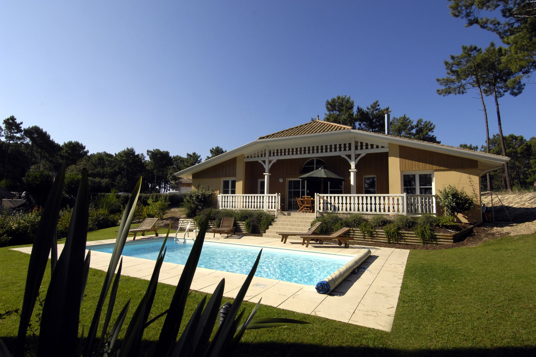 Wunderschöne Villa mit privatem Pool, 2 km vom Meer entfernt