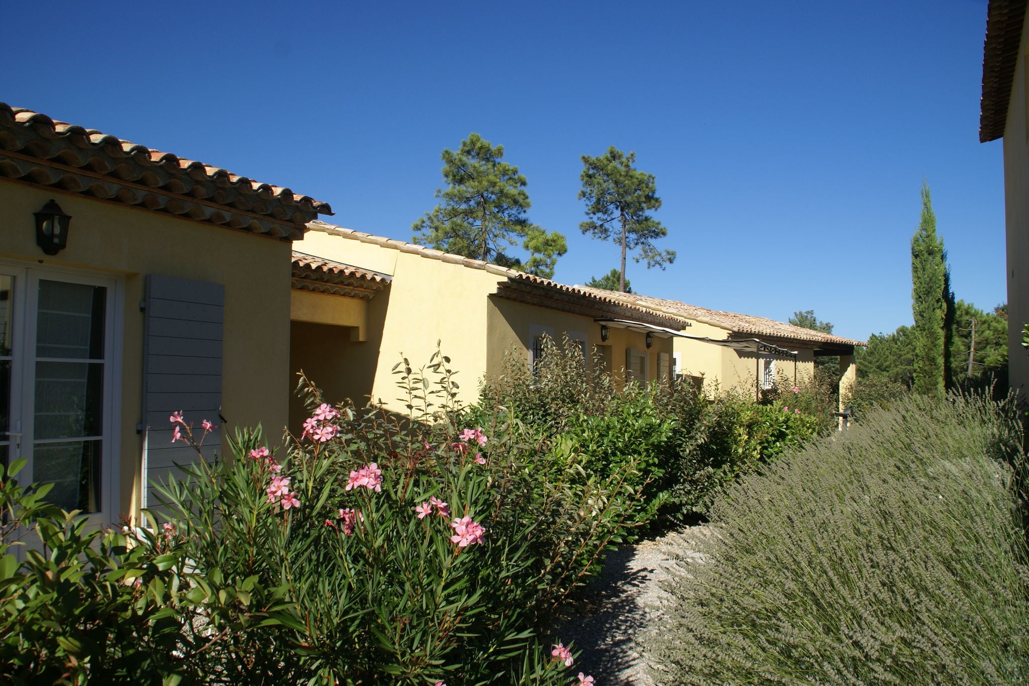 Luxe appartement voor zes personen in résidence in het hart van de Provence