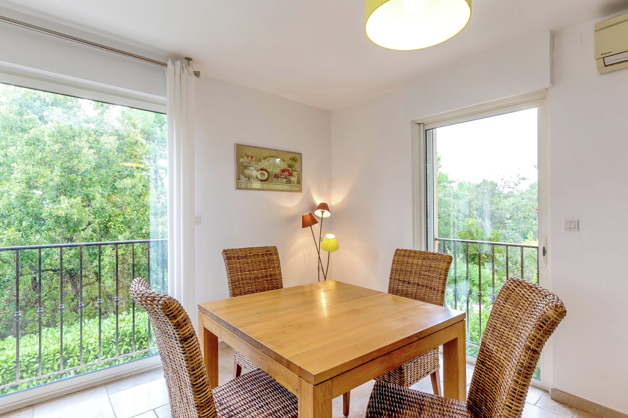 Luxe appartement voor vier personen vlakbij golfbaan in het hart van de Provence