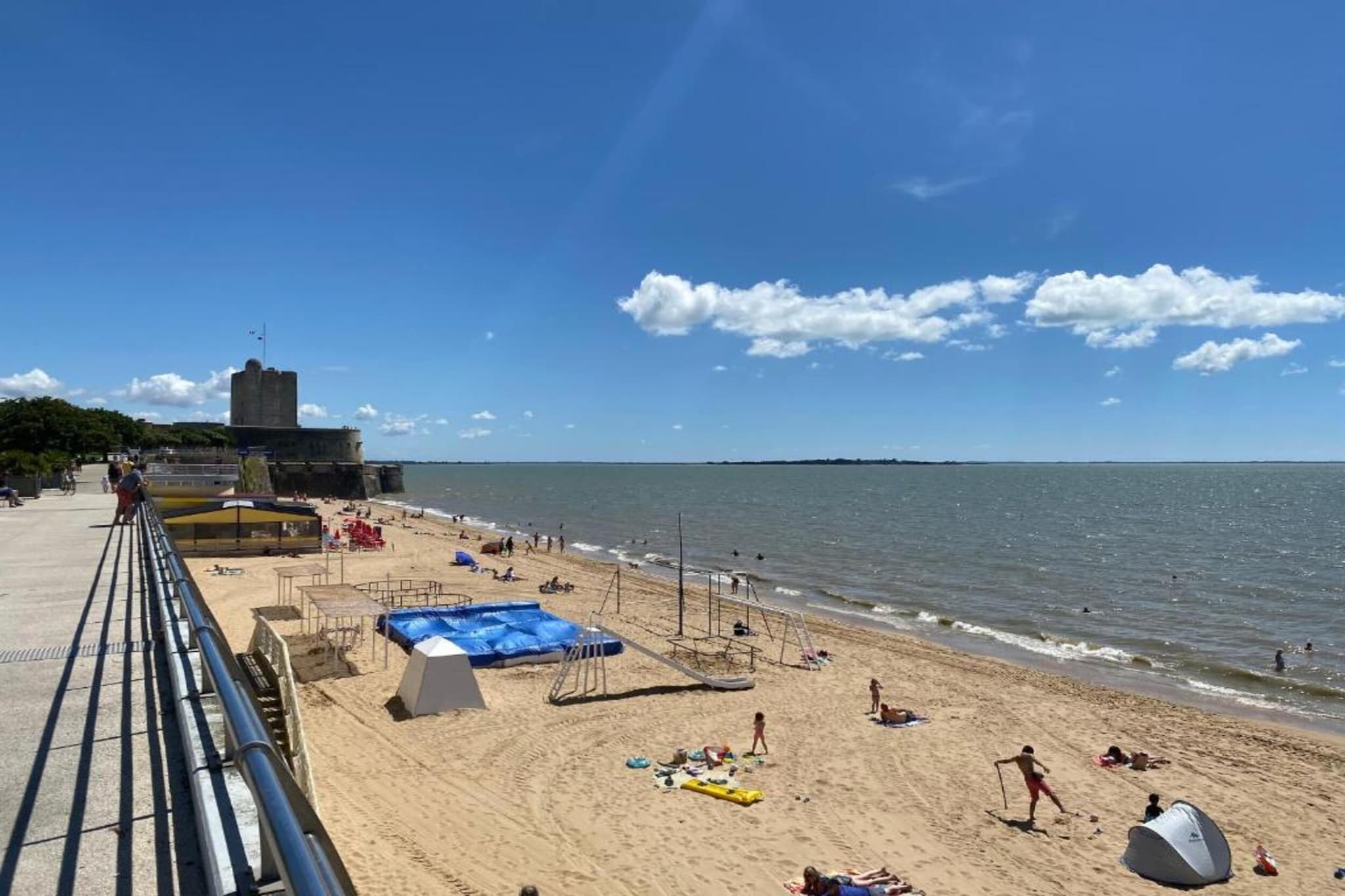 Les Terrasses de Fort Boyard 6-Gebiete Sommer 1 km