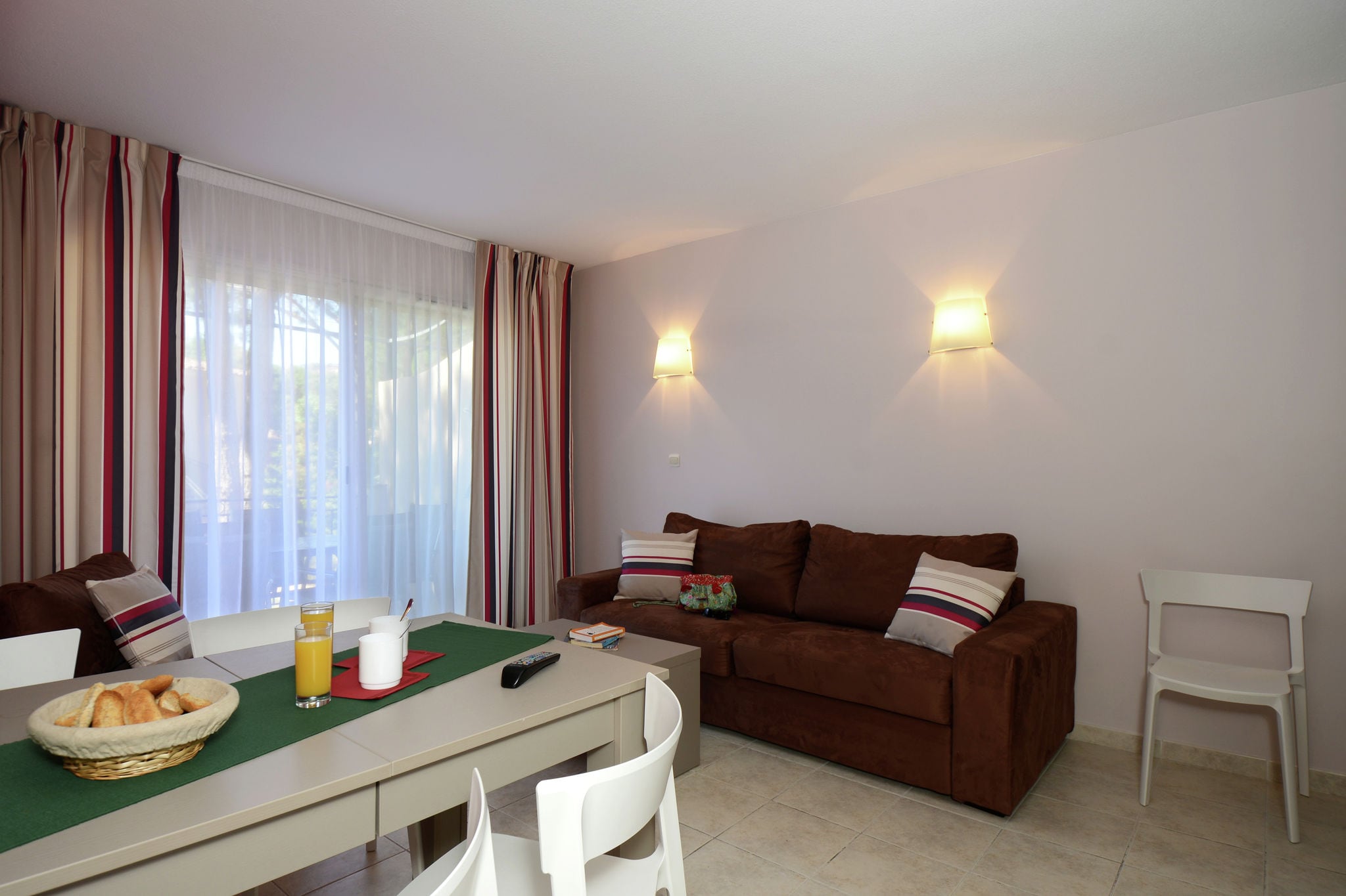 Comfortable apartment with dishwasher and AC, beach at 300 m