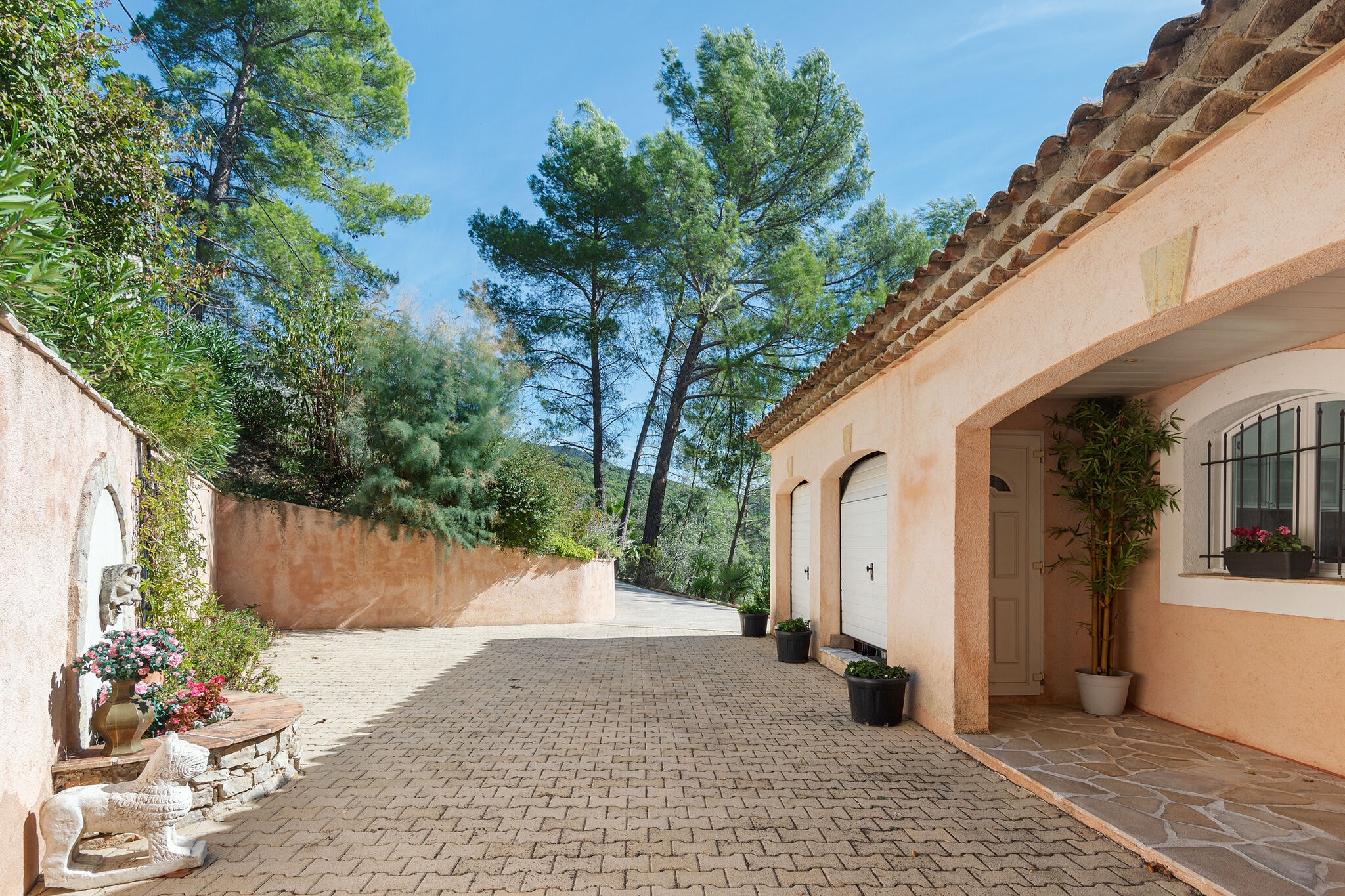Vrijstaande villa in de Provence met privézwembad en fraai uitzicht