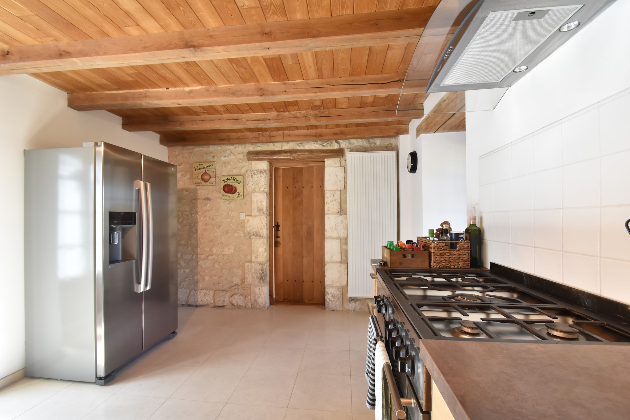 Maison de vacances originale avec piscine à Verteillac