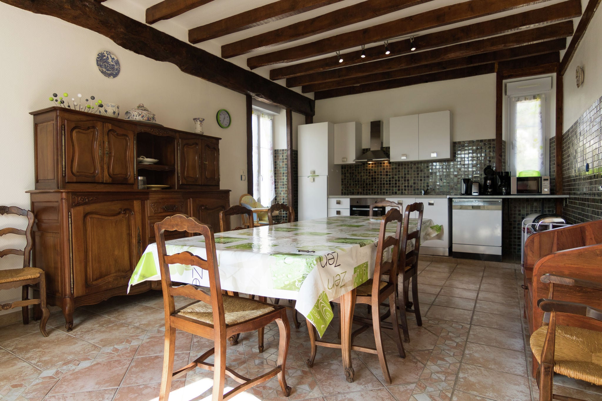 Magnificent holiday home with large garden close to Lac de Séchemailles.