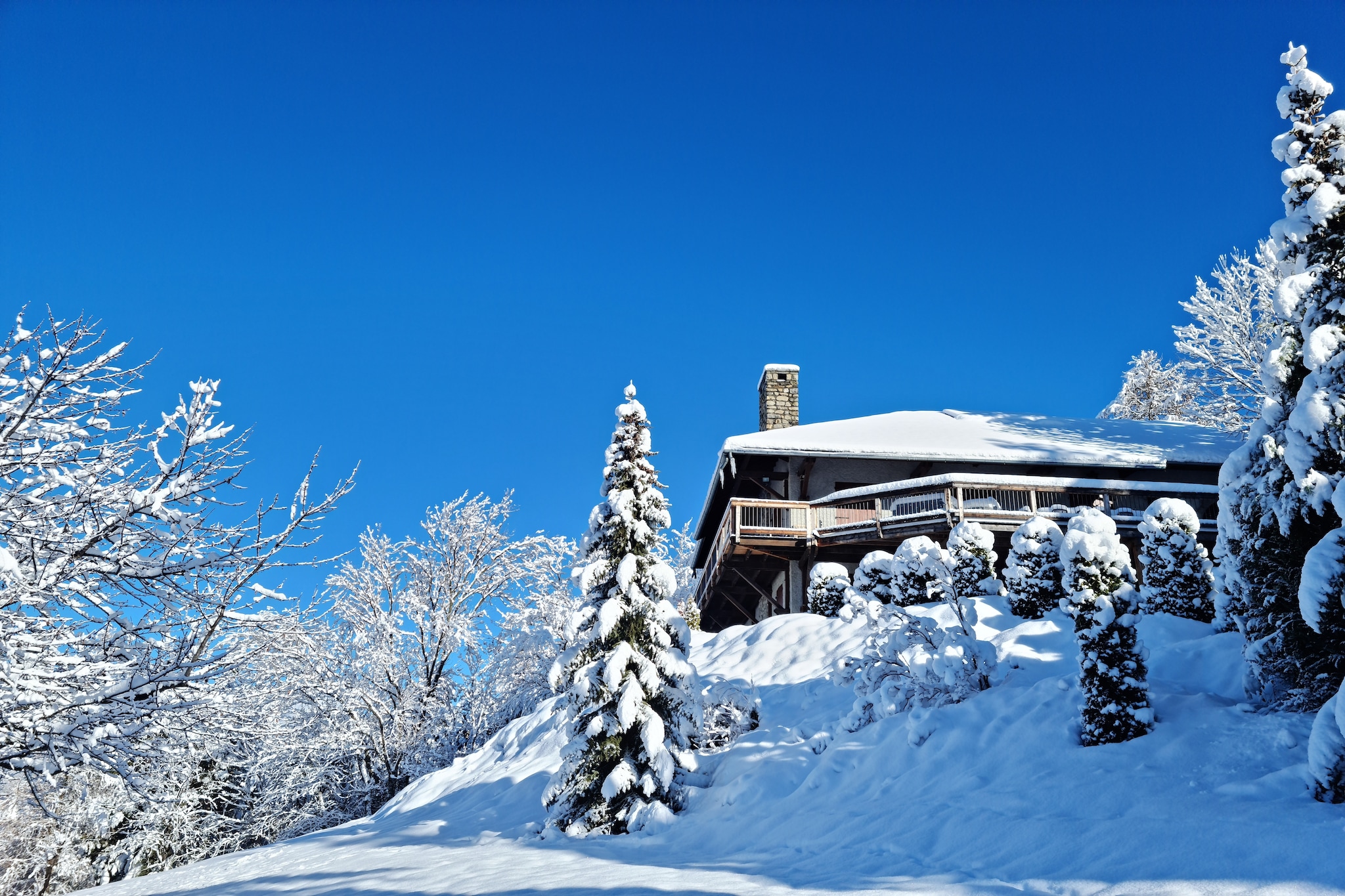 Villa Les Chemins Croisés-Exterior in winter