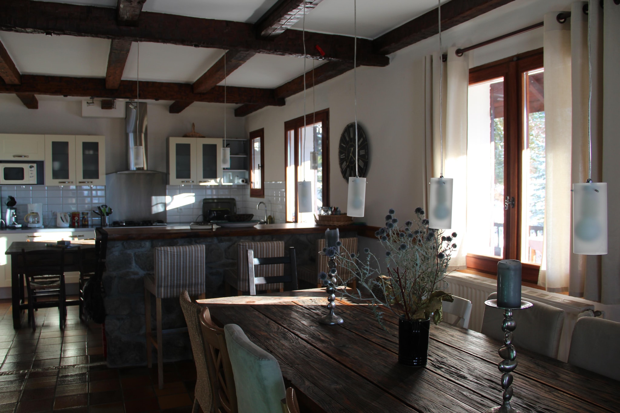 Villa Les Chemins Croisés-Dining room
