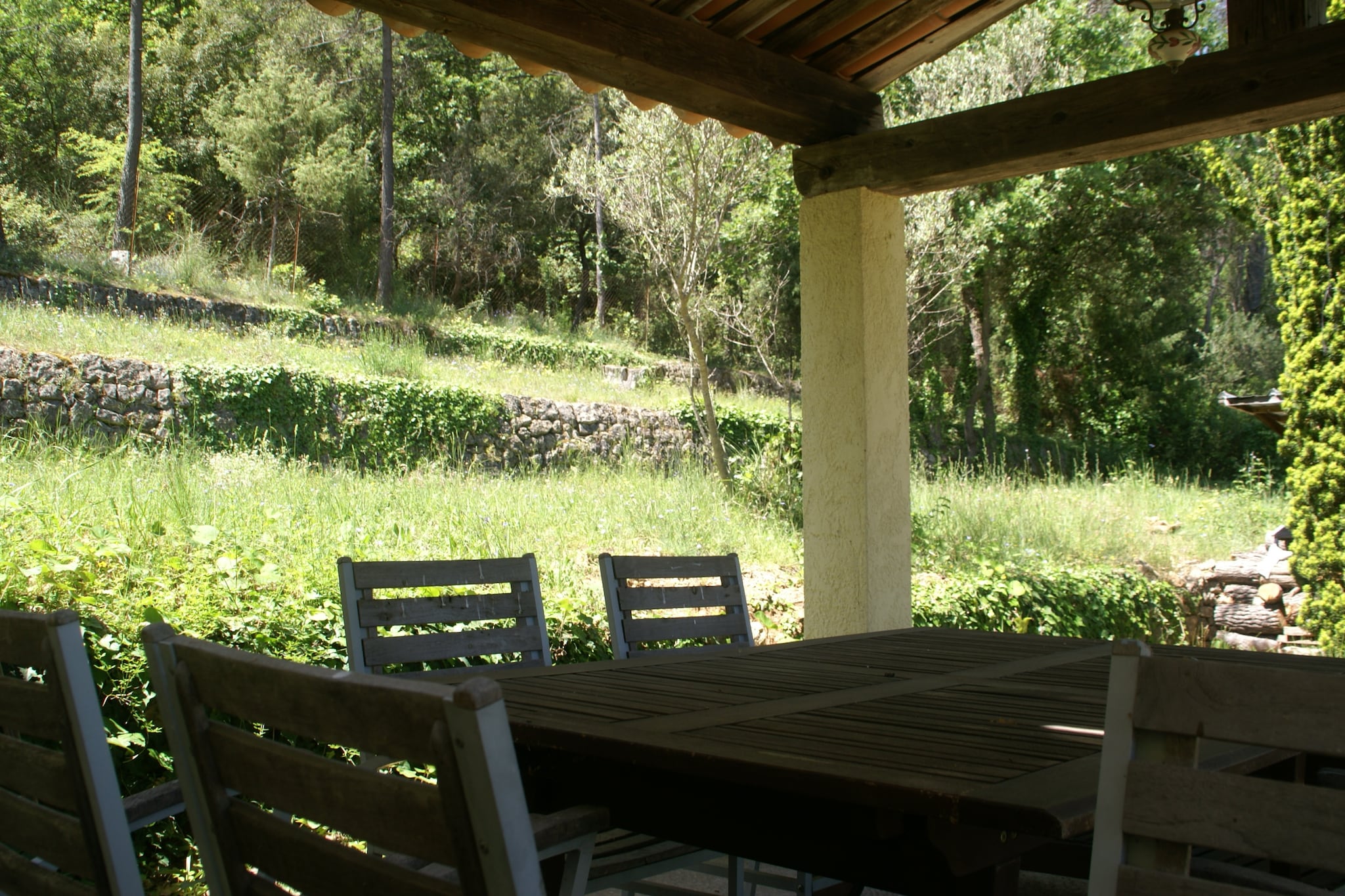 Gemütliches Ferienhaus in Lorgues mit Pool