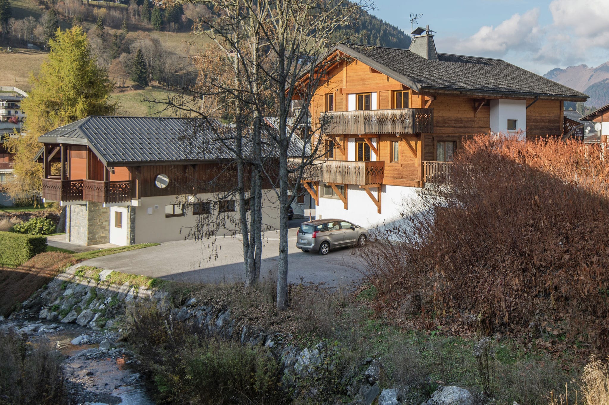 Geräumiges Ferienhaus in Les Gets nahe Skigebiet