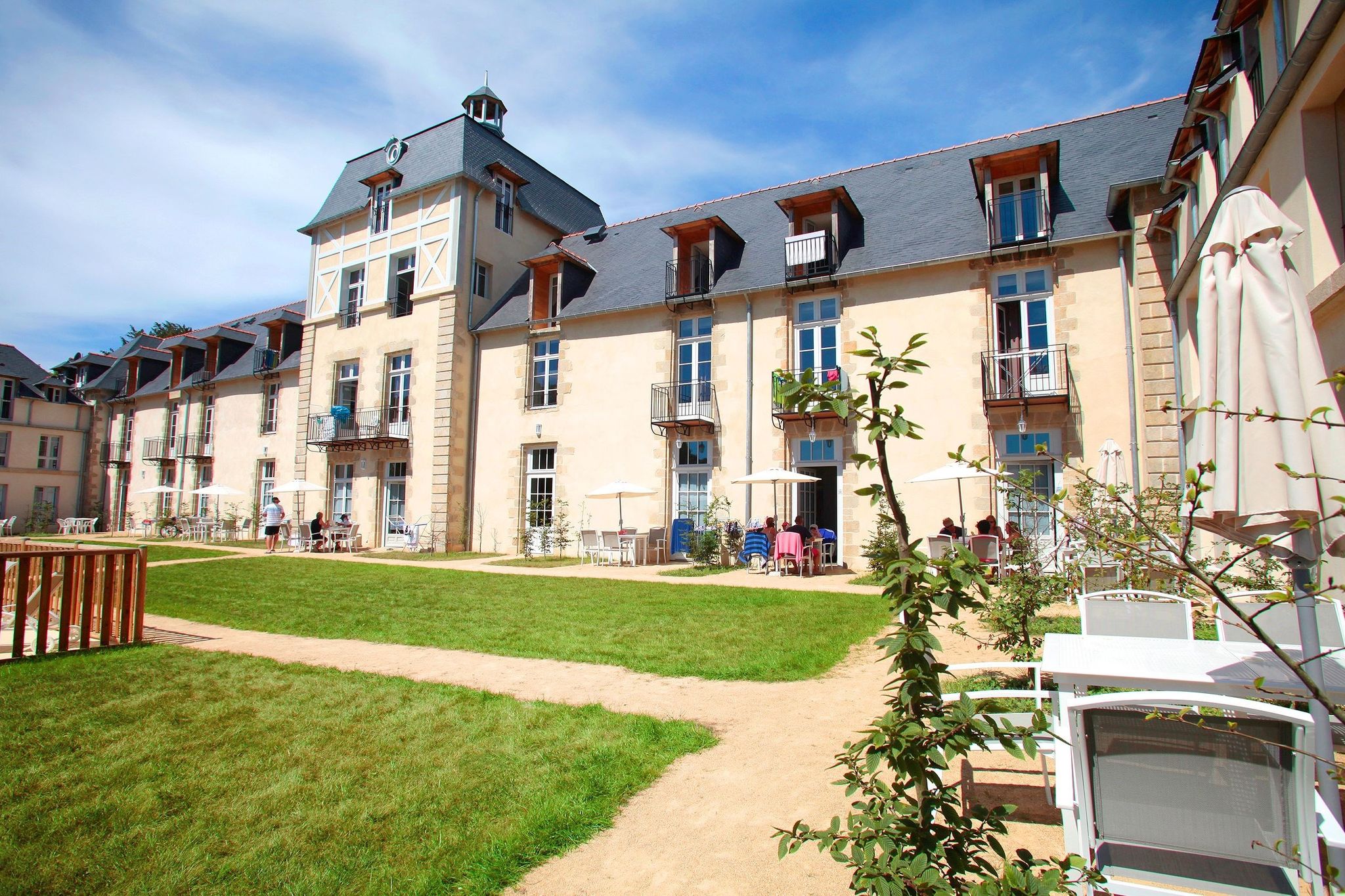 Appartement cosy dans château du 17ème dans village breton