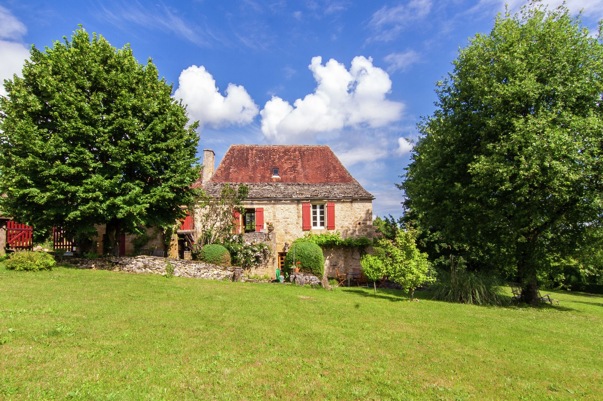Spacious Farmhouse in Saint-Cybranet with Private Garden