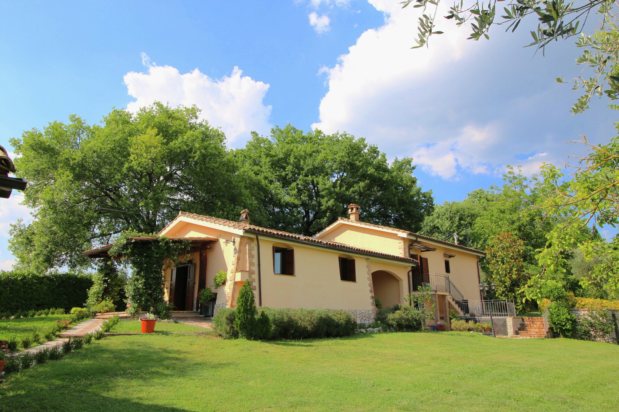 Exterior Summer