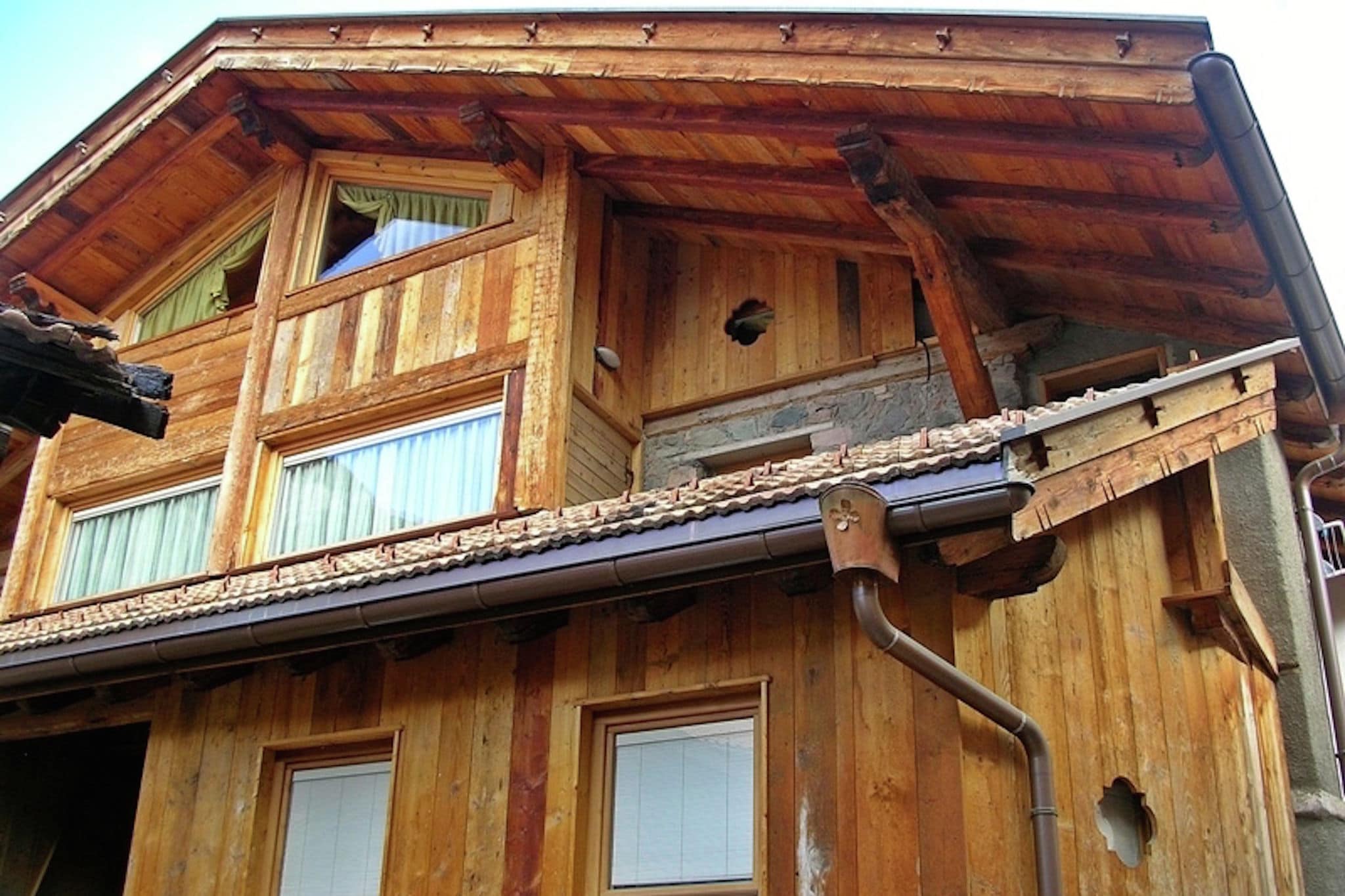 Modern maso in the Val di Fiemme, ideal for summer and winter, garden