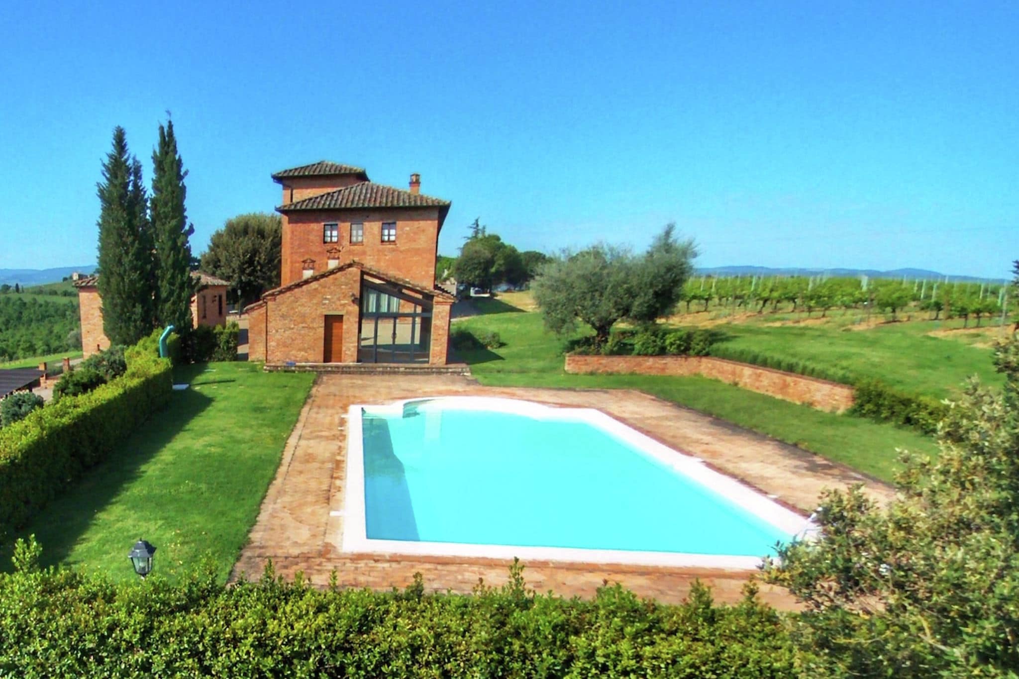 Peaceful Farmhouse in  Montepulciano with Pool