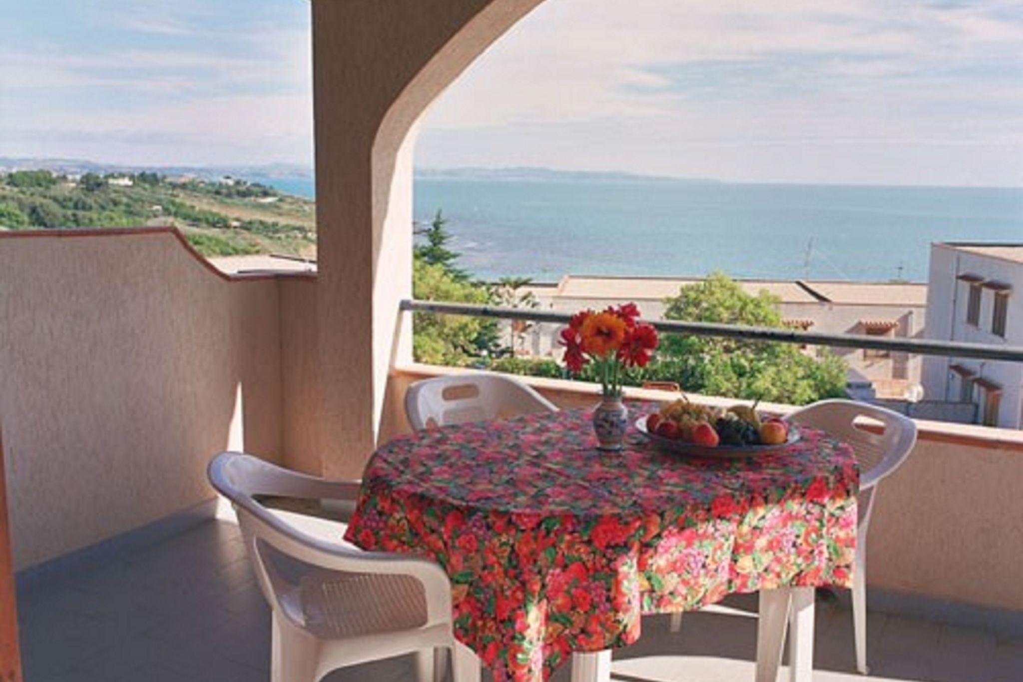 Fijn appartement op Sicilië met een balkon en tennisbaan
