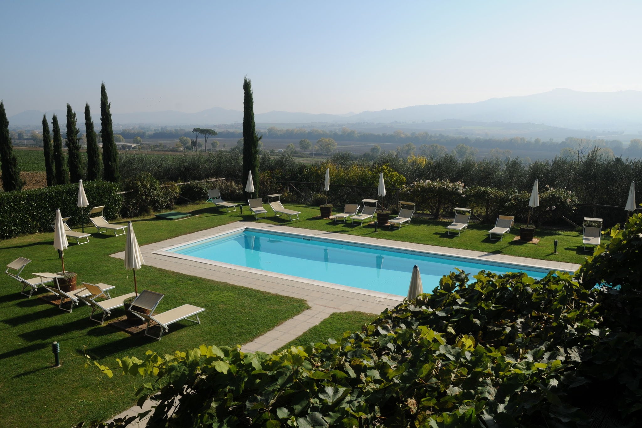 Agriturismo in Castiglione del Lago met uitzicht op zwembad