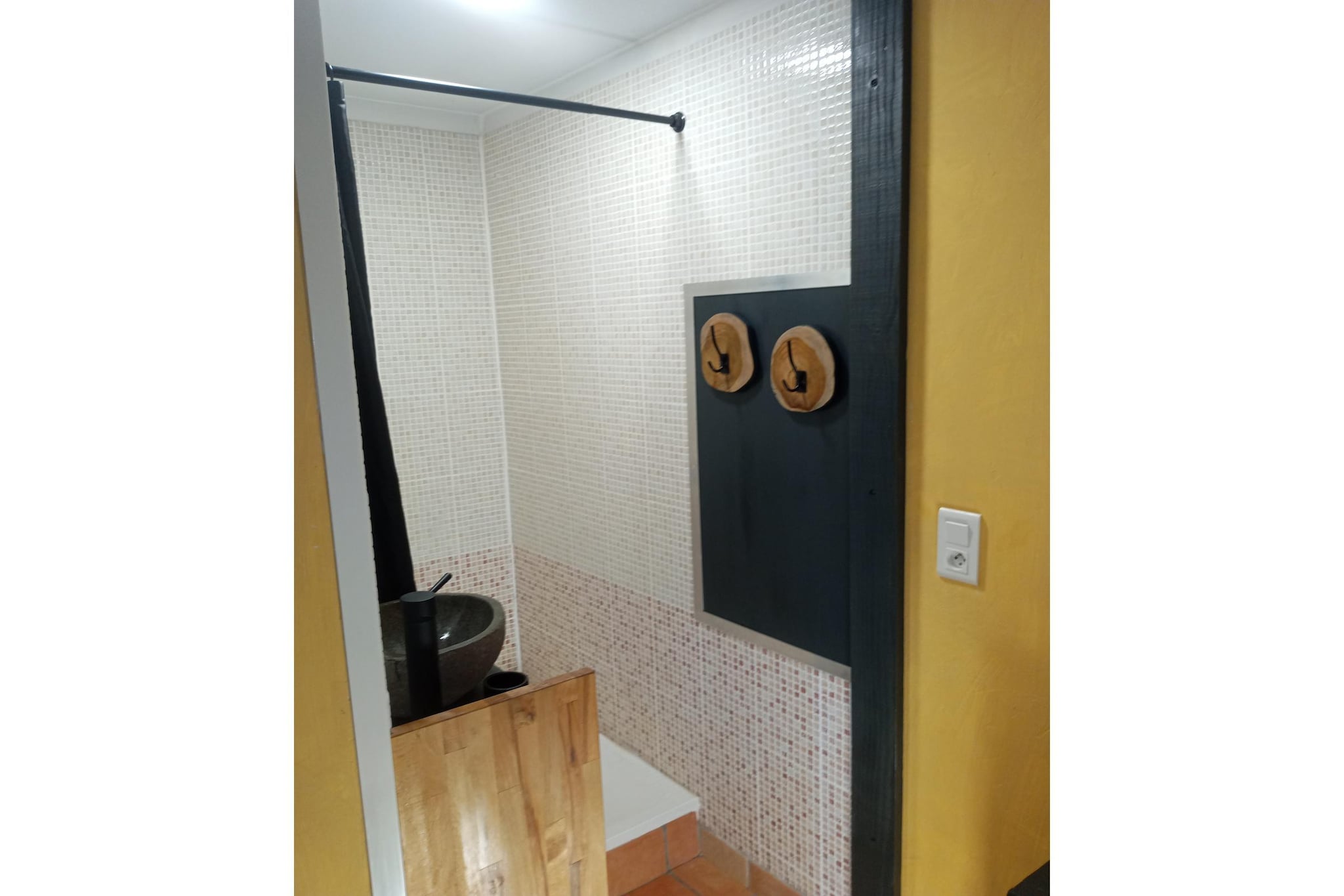 Villa - LES VANS-Badkamer