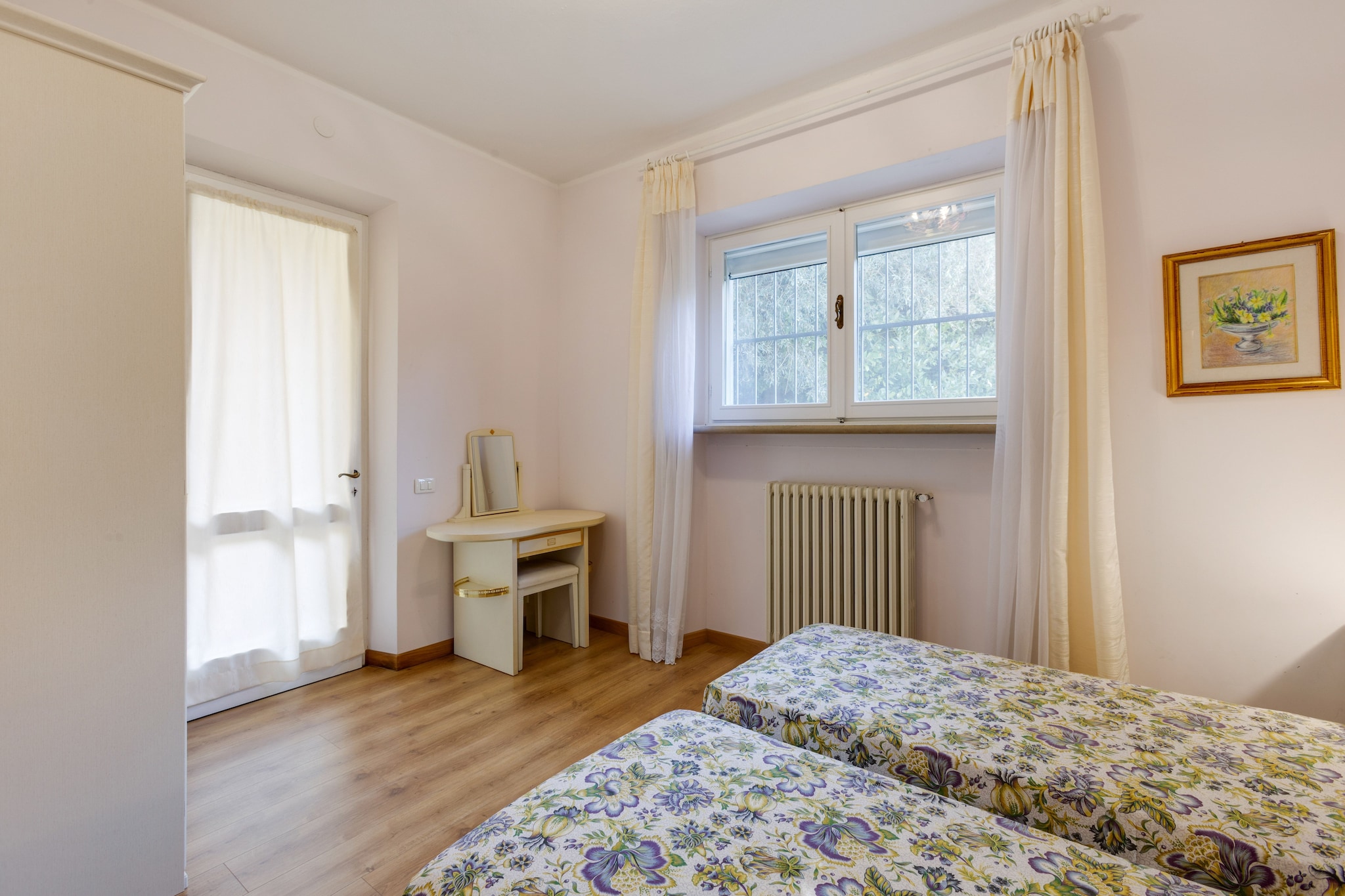 Bed Room
