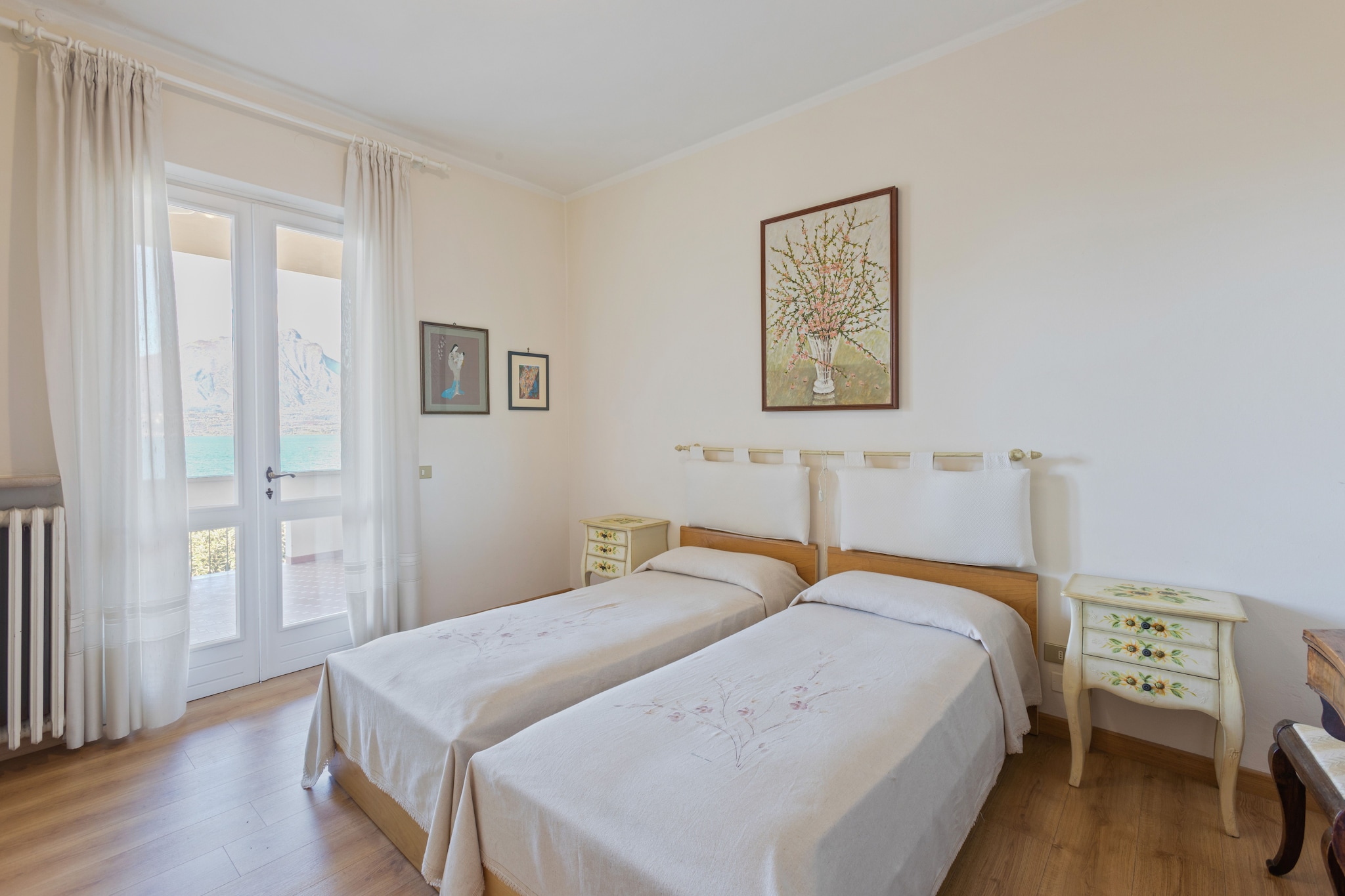 Bed Room