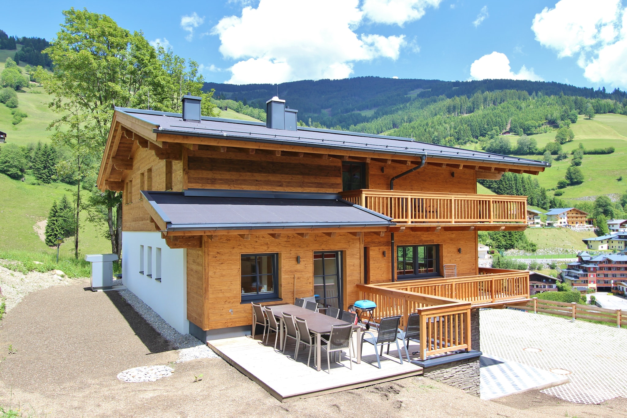 Chalet in Saalbach by Ski Lift & Slopes