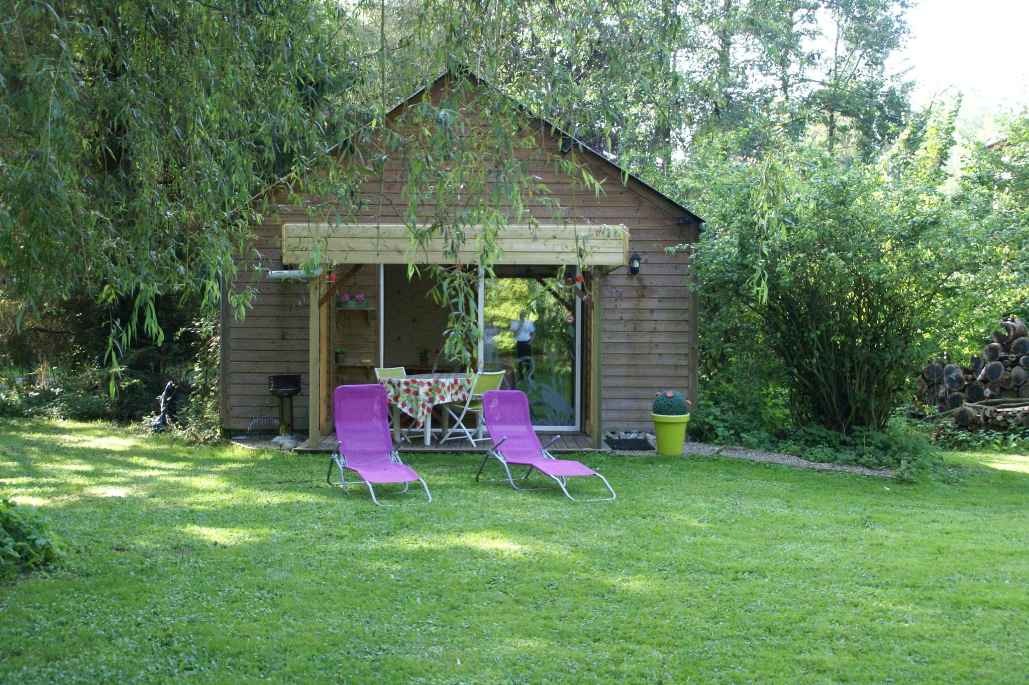 Schönes Ferienhaus in Le Ponchel mit Garten & Teich