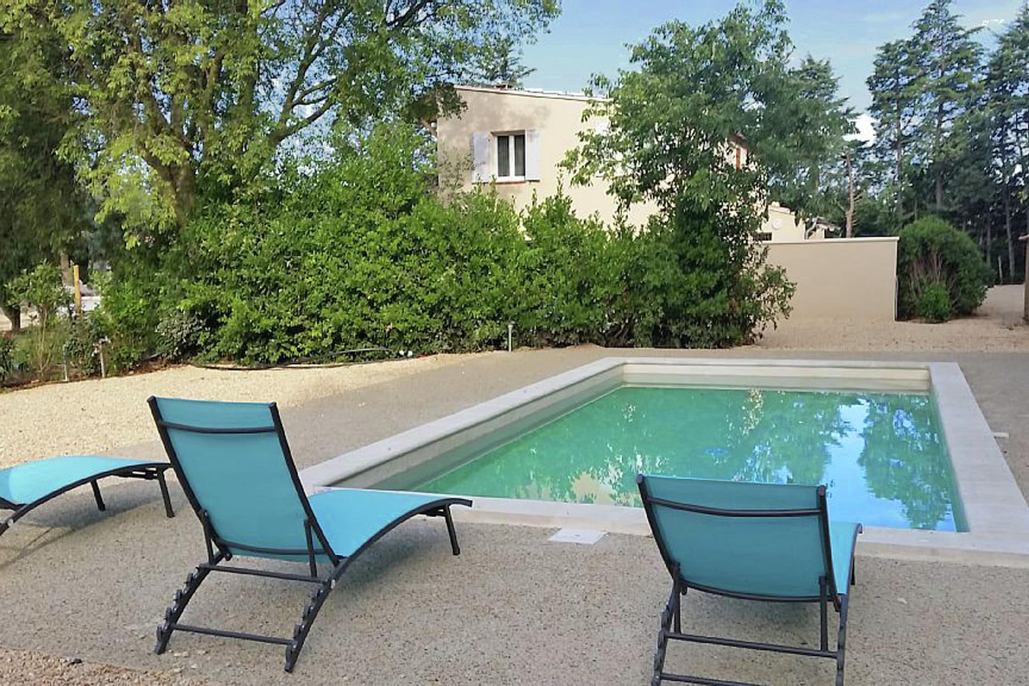 Die schöne moderne klimatisierte Villa mit privatem Pool in der Nähe von Carpentras