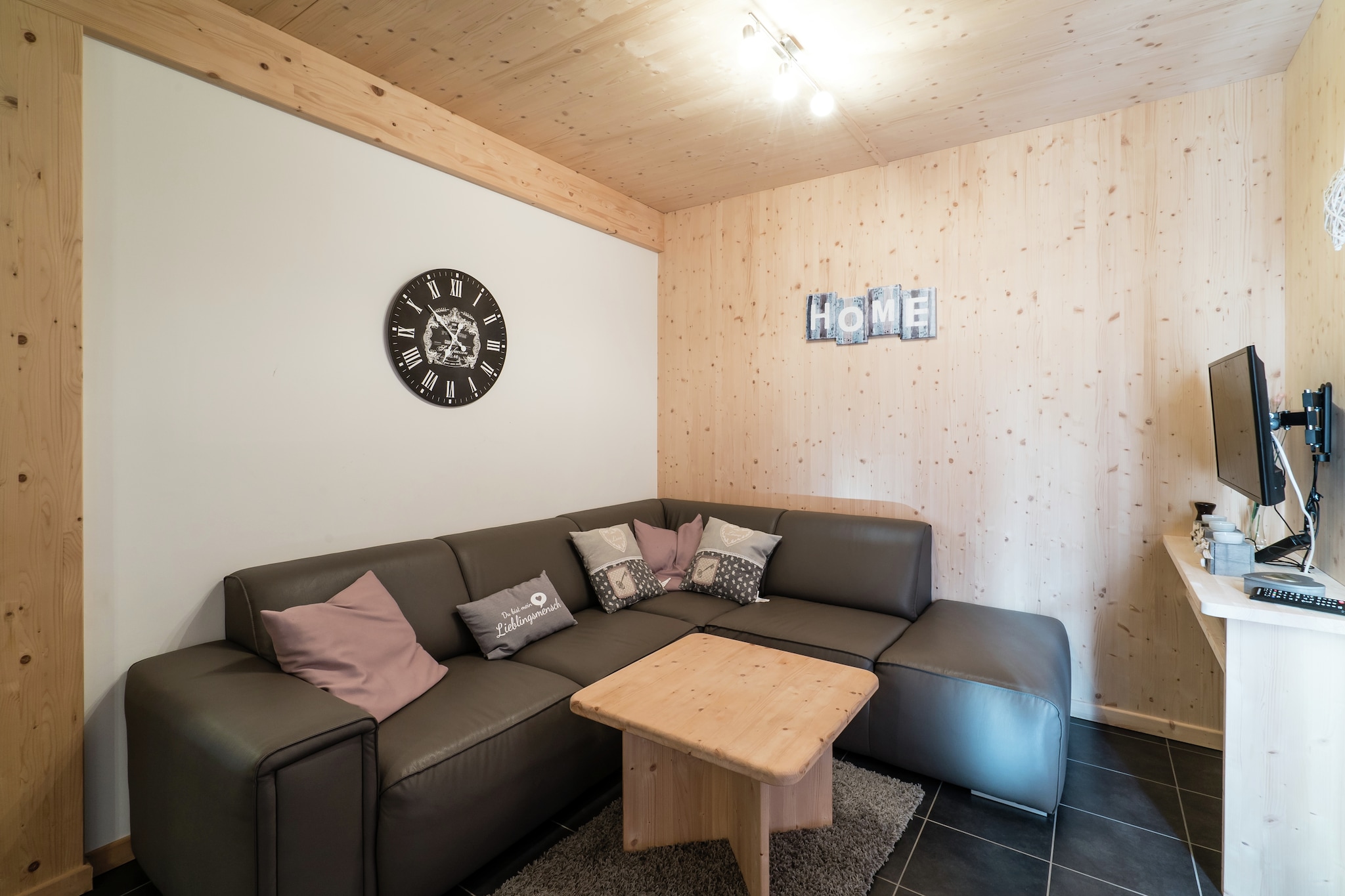 Appealing chalet with hot tub