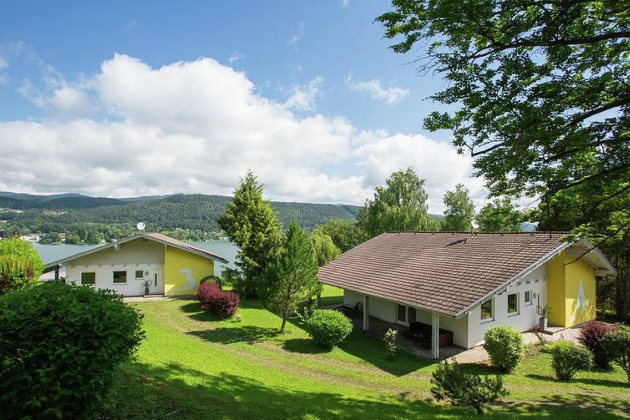 Luxe villa in Karinthië met aanlegsteiger en overdekt terras