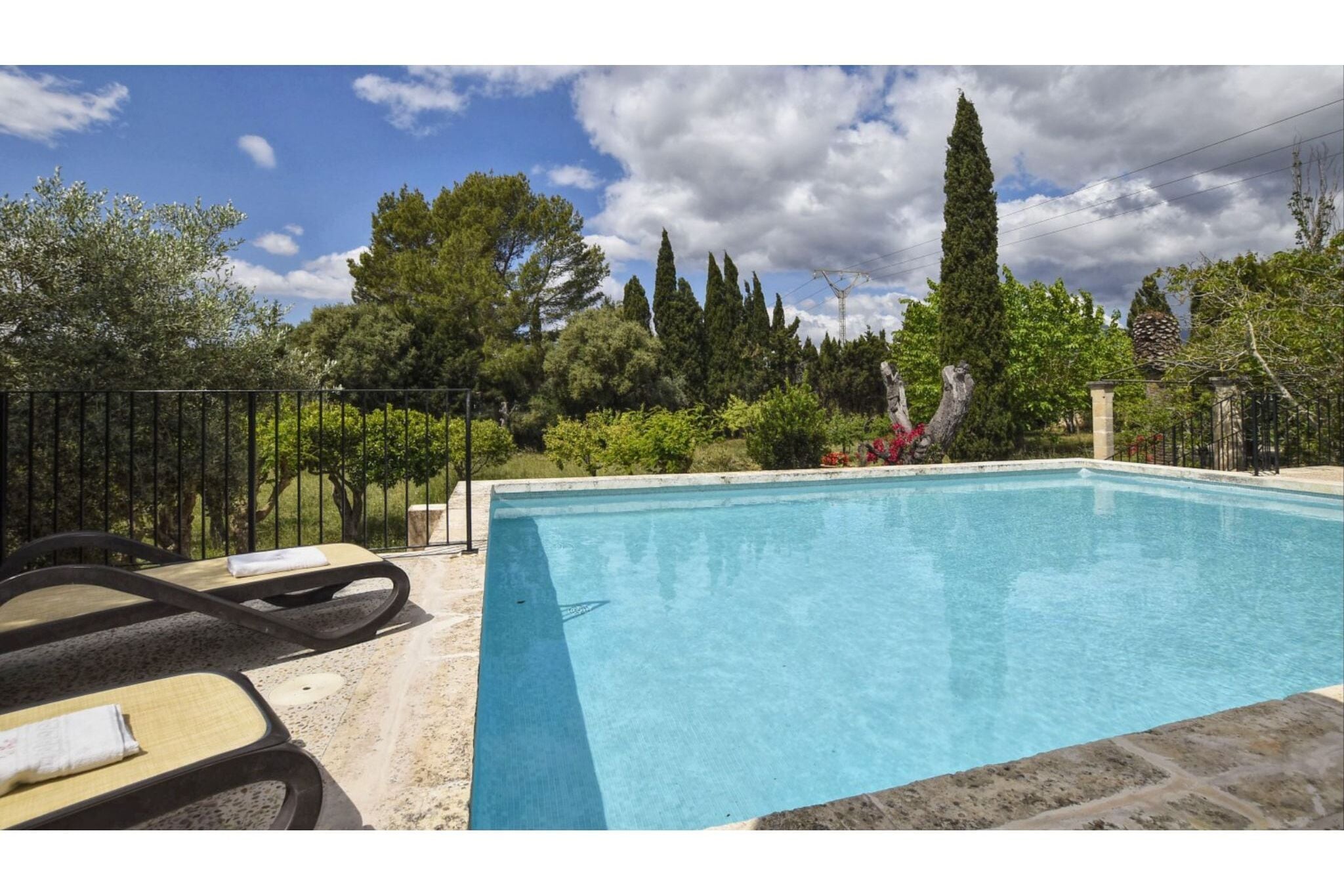 Mooi landhuis op Mallorca met groot prive zwembad totale privacy
