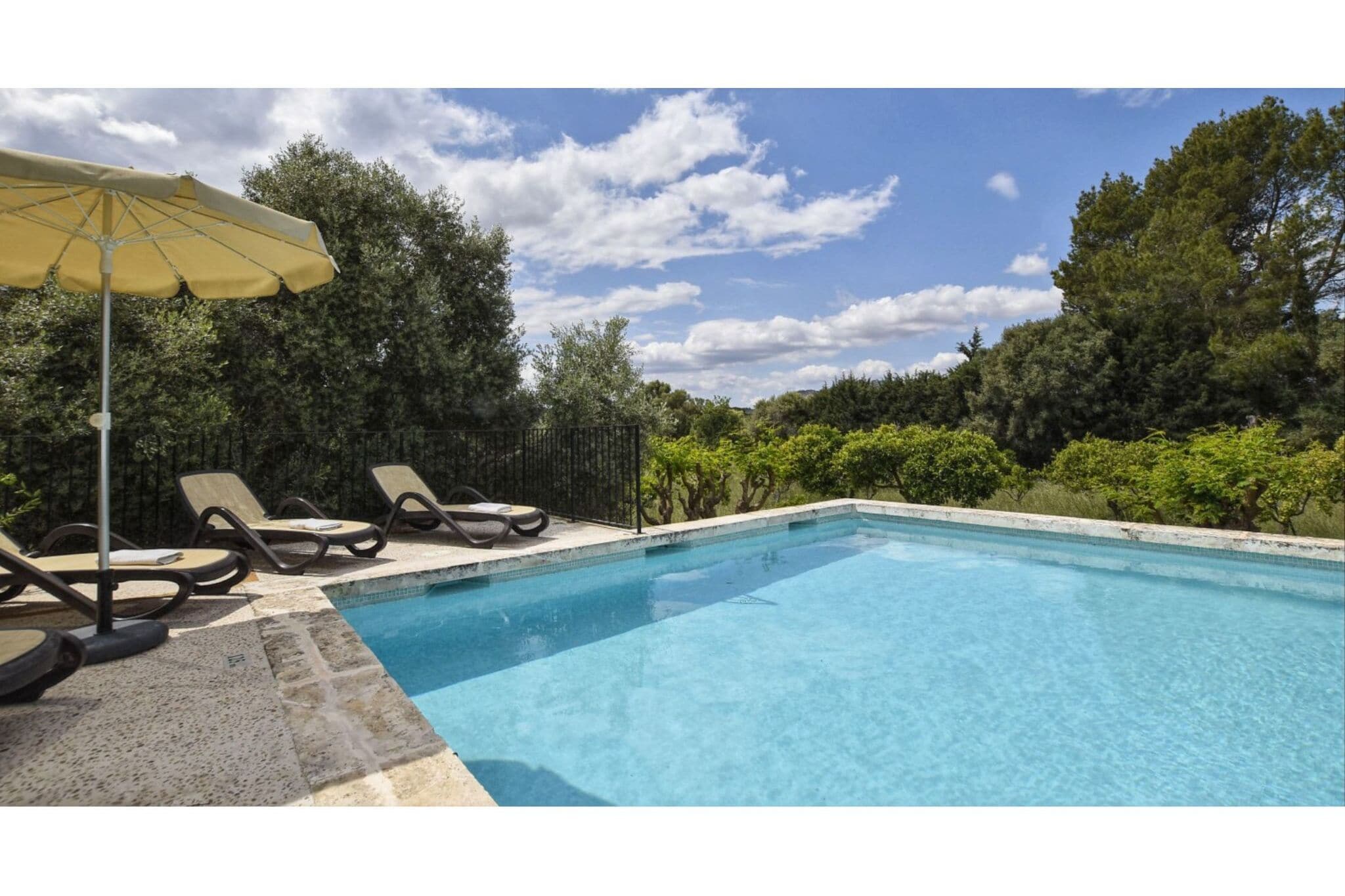 Mooi landhuis op Mallorca met groot prive zwembad totale privacy
