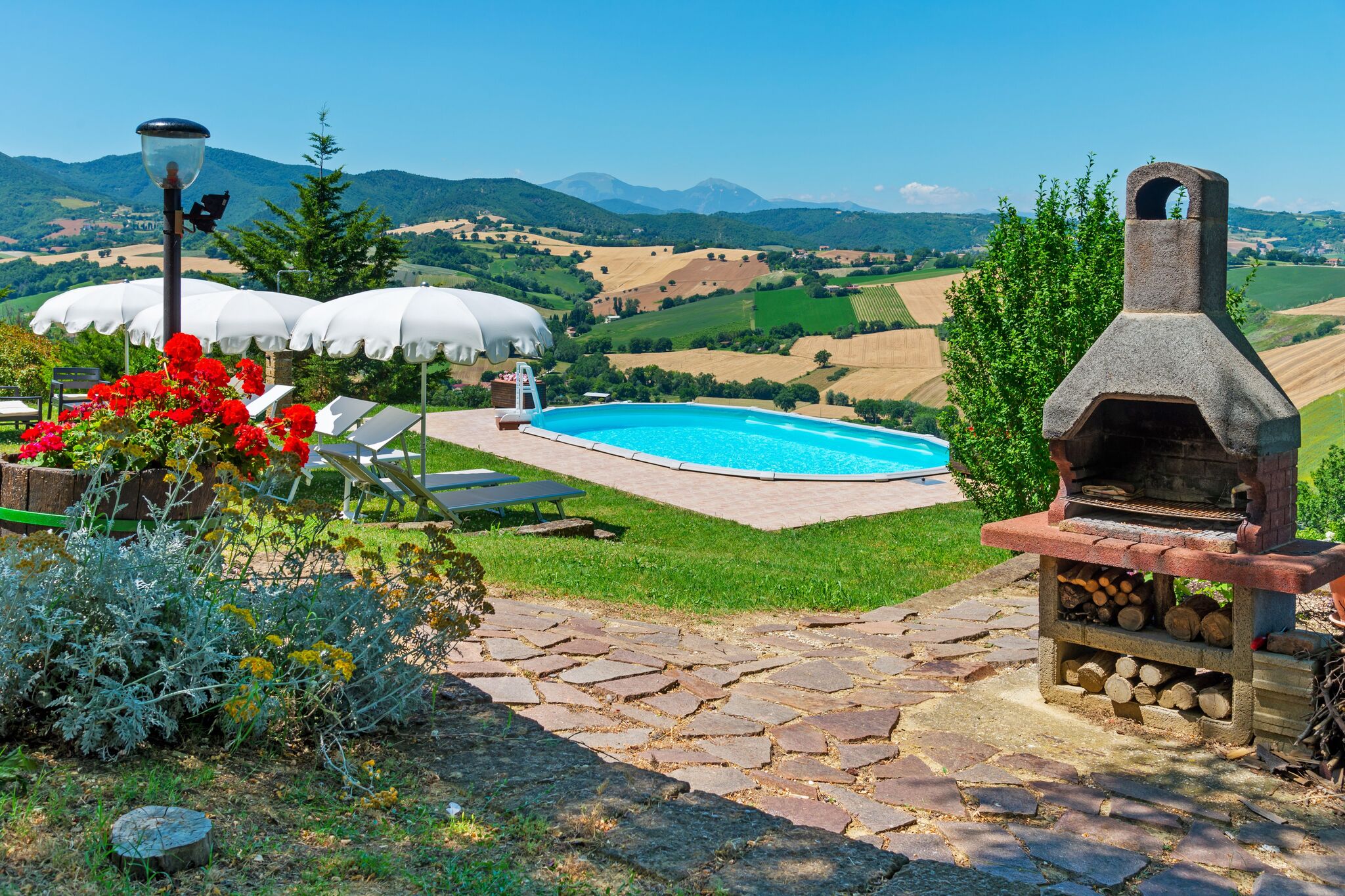 Belle villa à Piticchio avec piscine