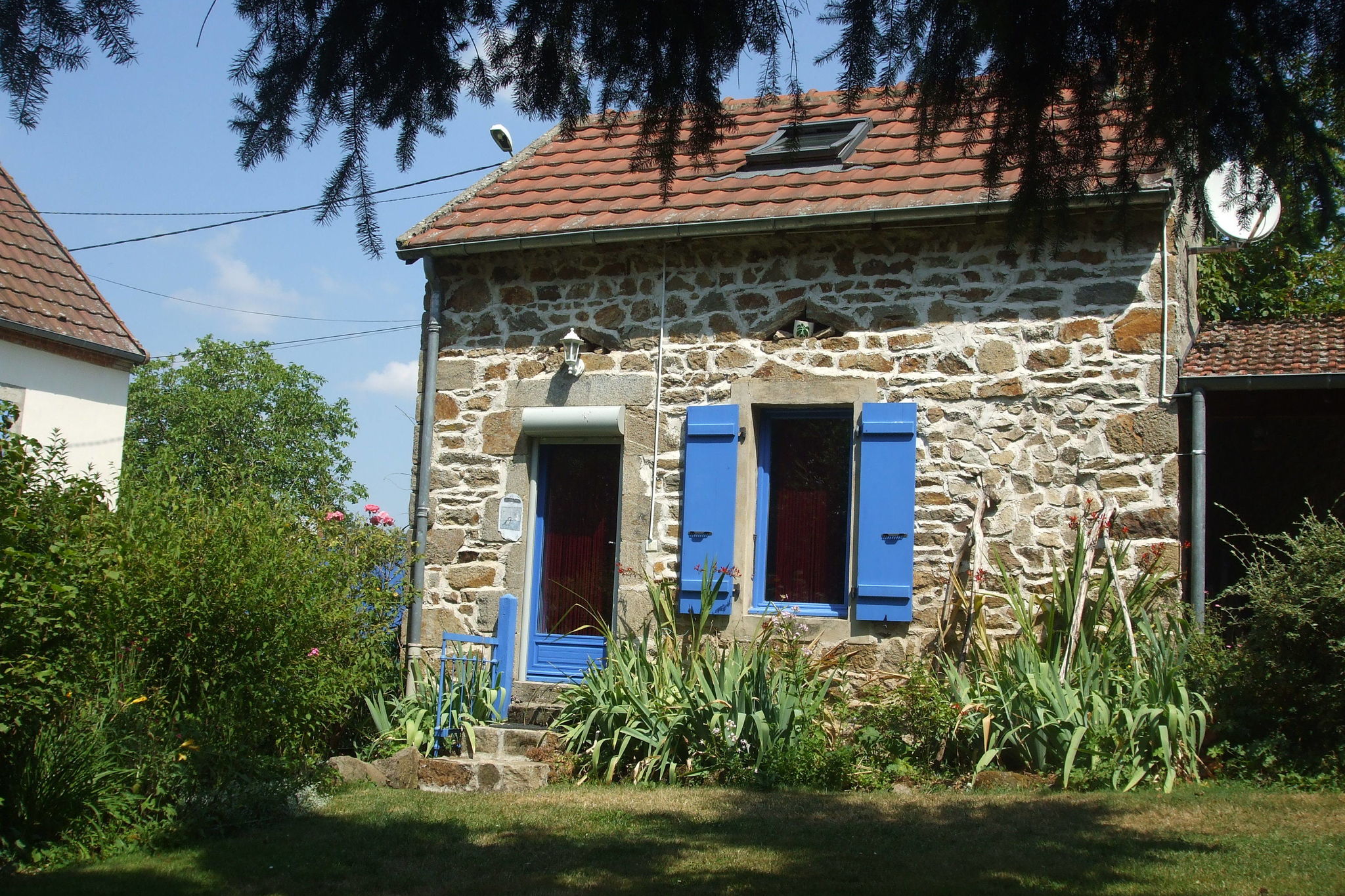 Idyllisches Ferienhaus mit Garten in Pionsat, Auvergne