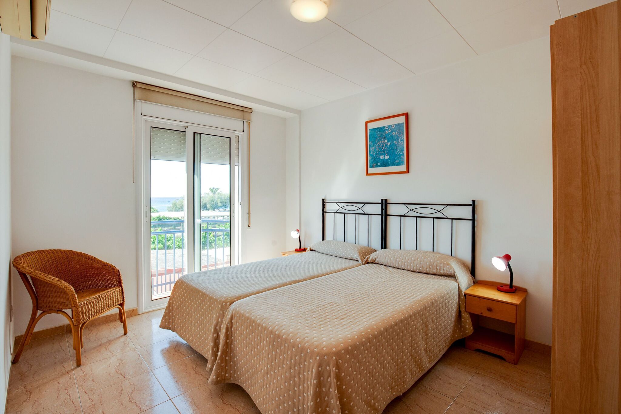 Schöne Wohnung mit Balkon im Zentrum von Malgrat, 100m vom Strand entfernt, 4 p