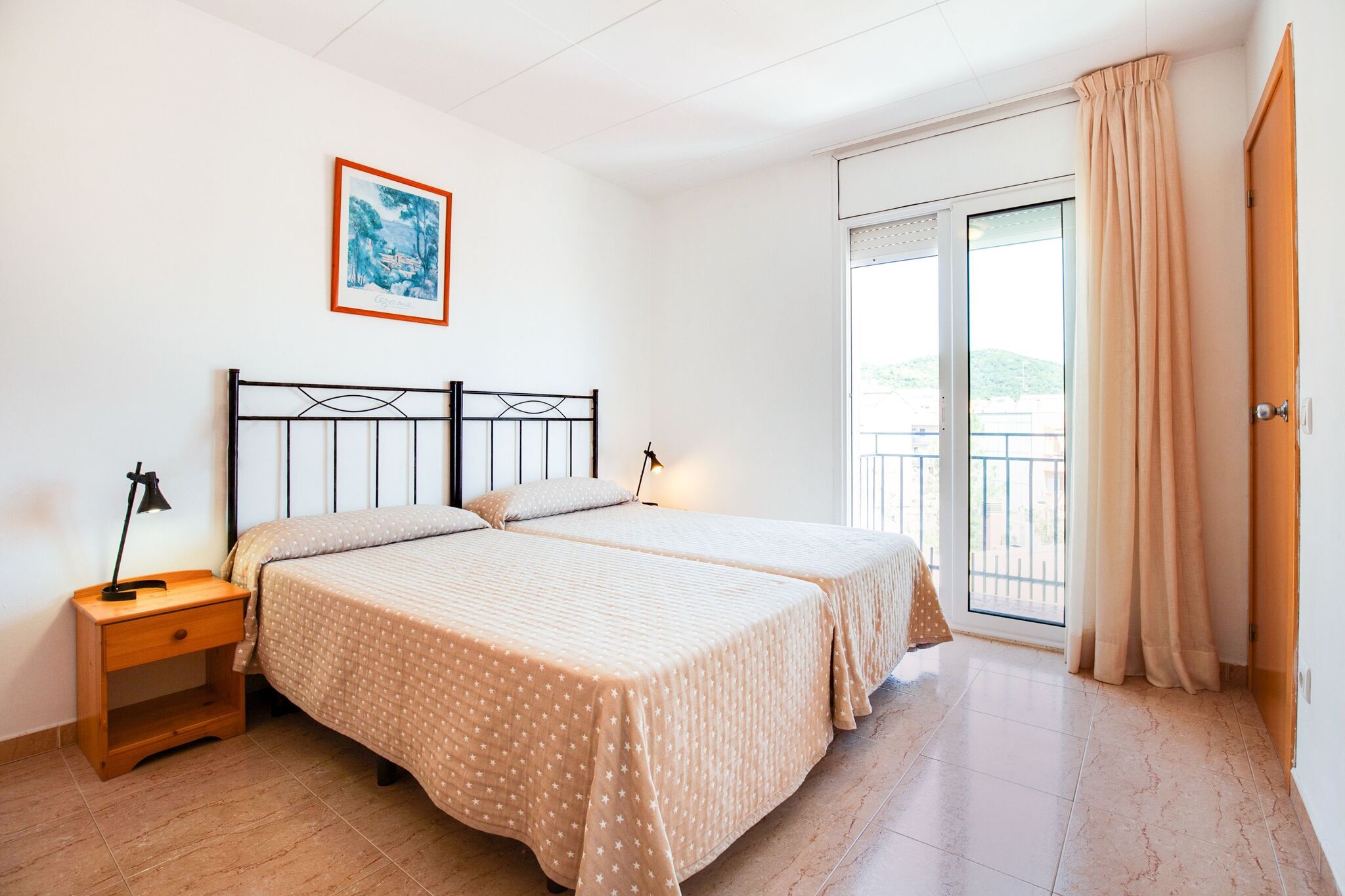Bel appartement avec balcon dans le centre de Malgrat, à 100m de la plage, 4 p