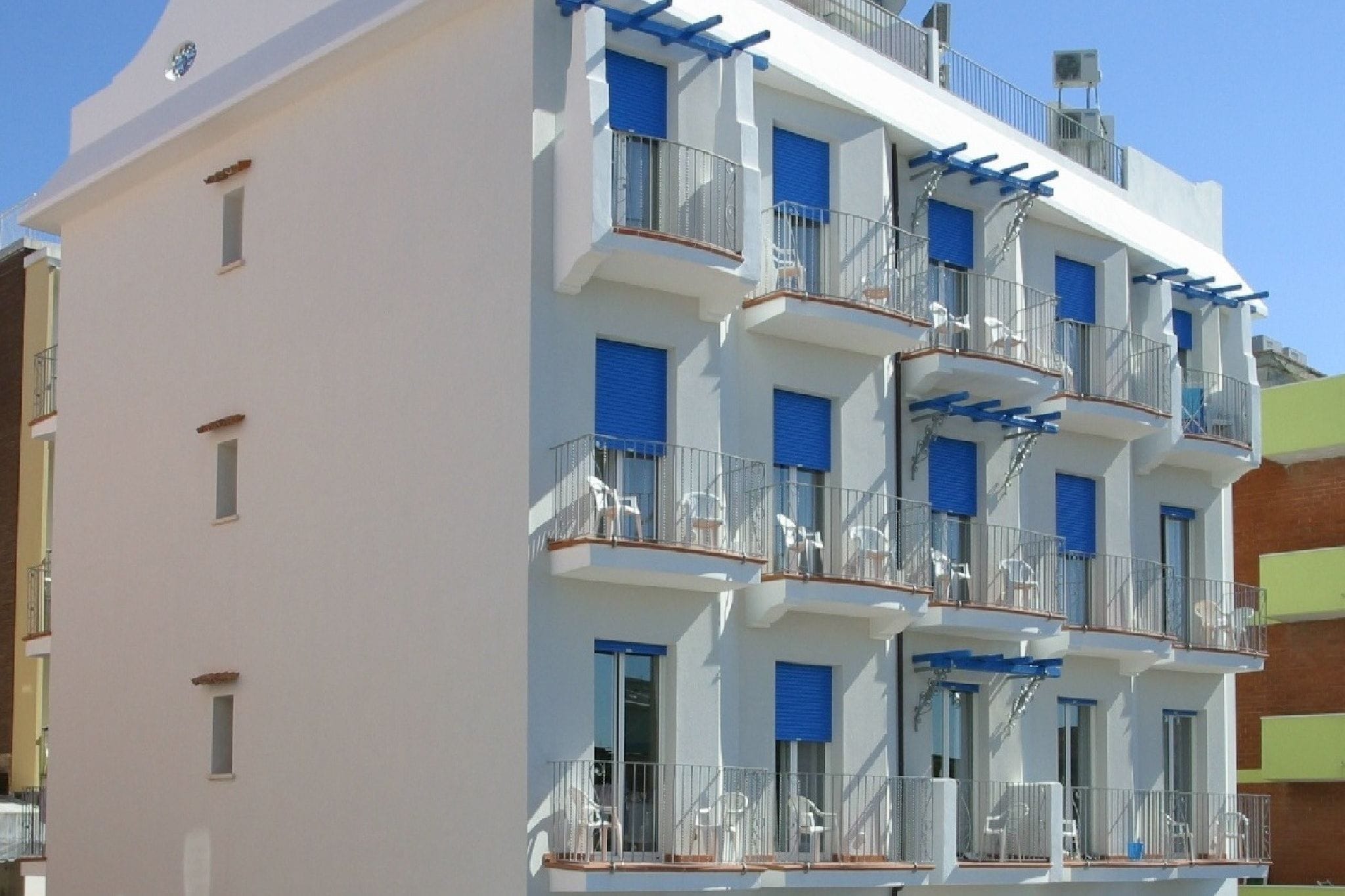 Geräumiges Appartement in Rimini mit direktem Meerzugang
