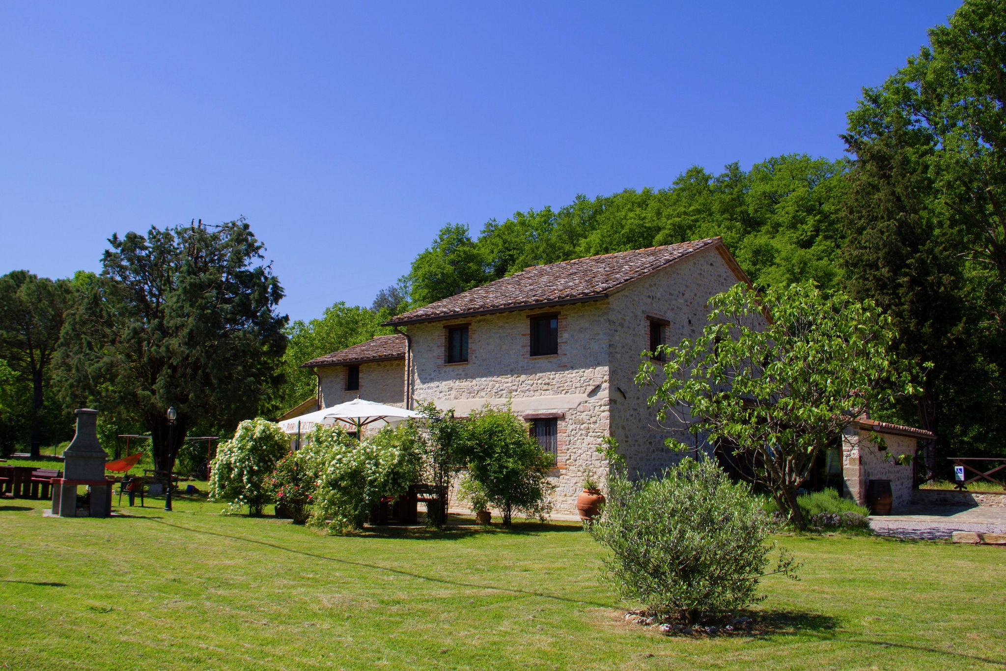 Modern Holiday Home in Pietrafitta Umbria with Garden