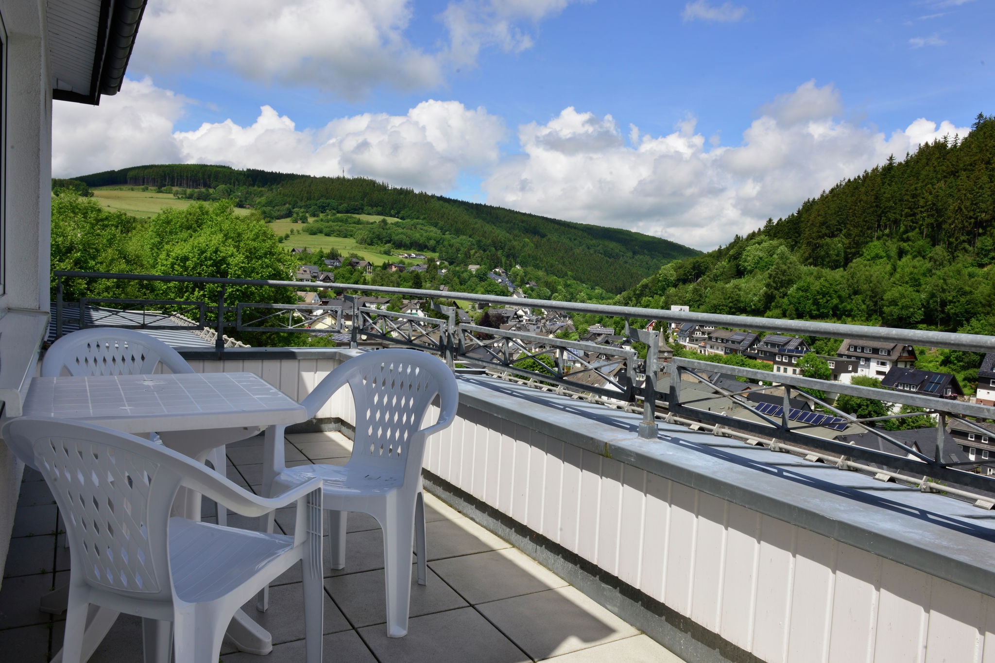 Holiday home in the centre of Willingen - balcony and lovely view of the town
