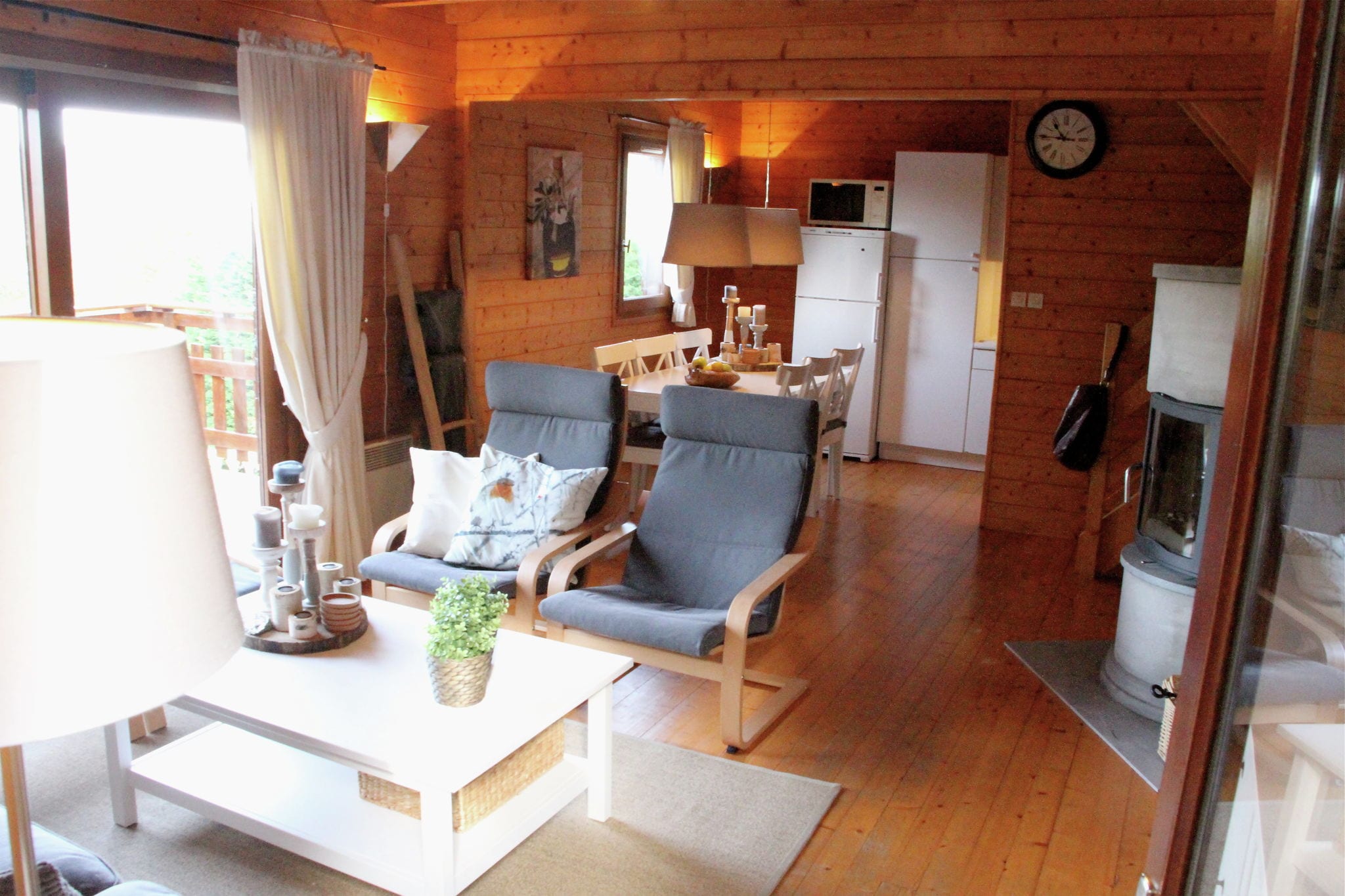 Maison de vacances confortable près du lac à Beaulieu