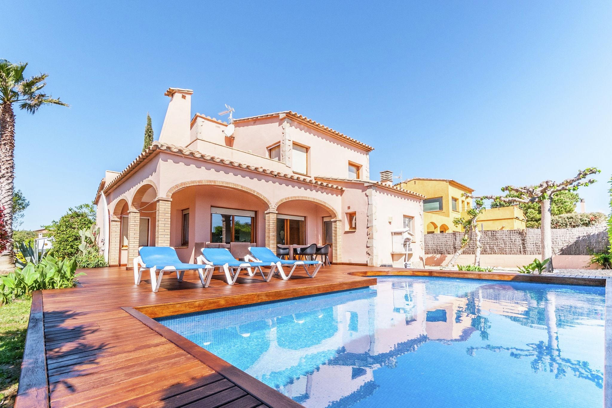 Luxurious Villa St Pere Pescador with Swimming Pool