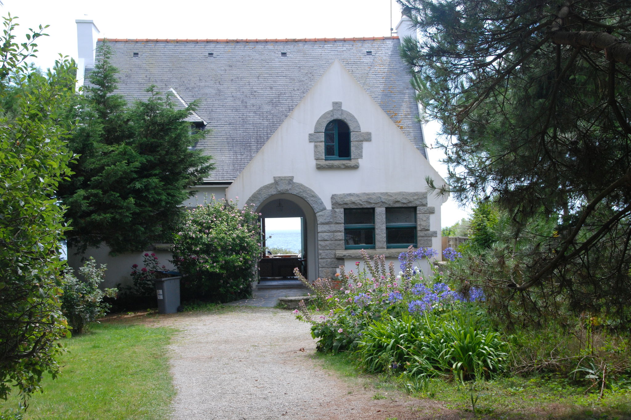Charmante maison de vacances avec jardin clos à Concarneau